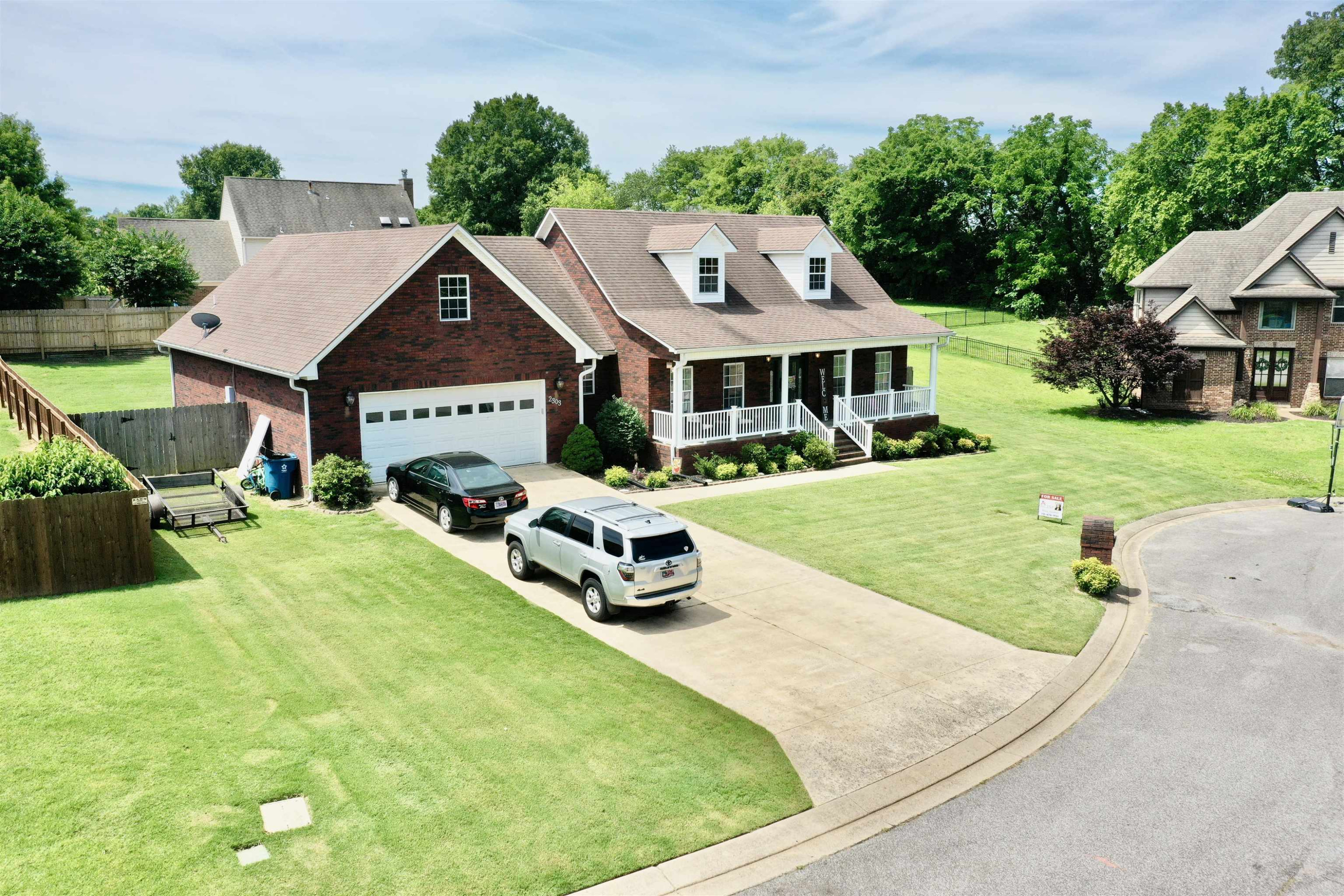 2303 Oakwood Cove