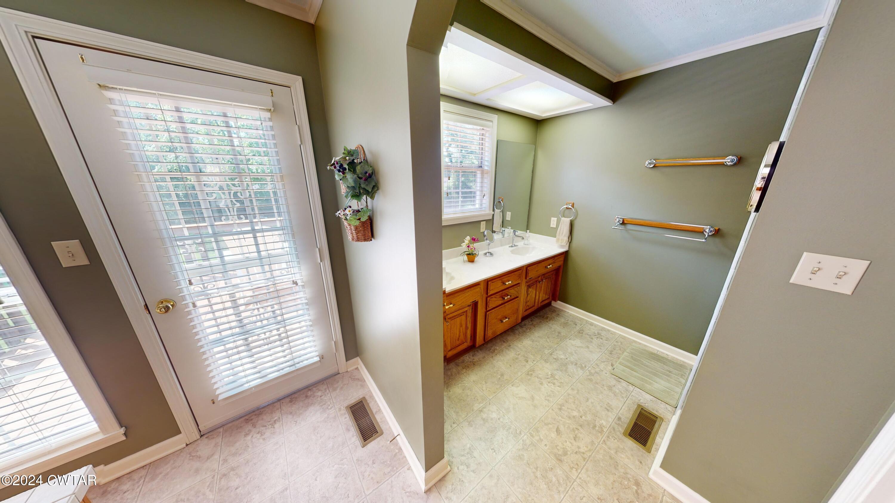 1145 Foxridge Run