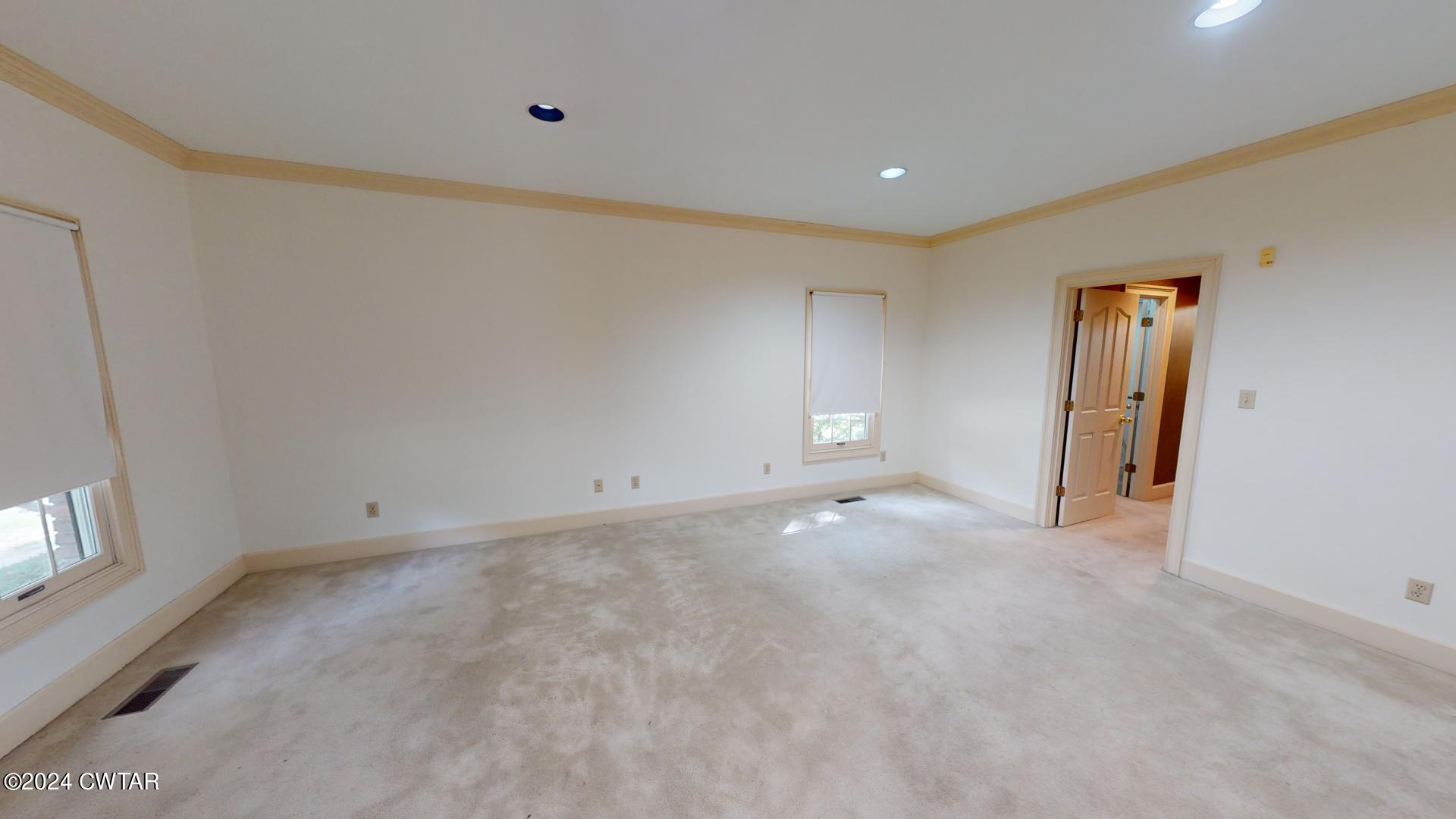 1005 Valley Road