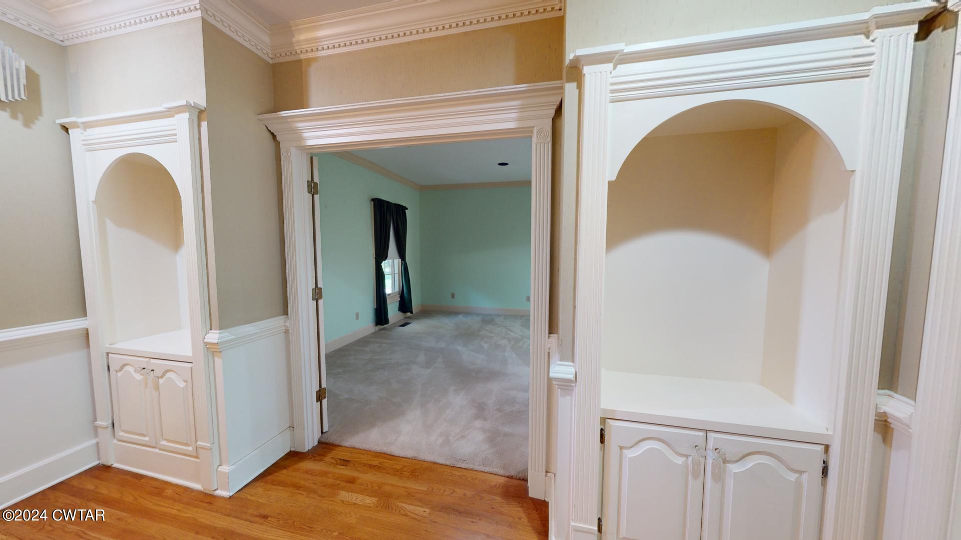 1005 Valley Road