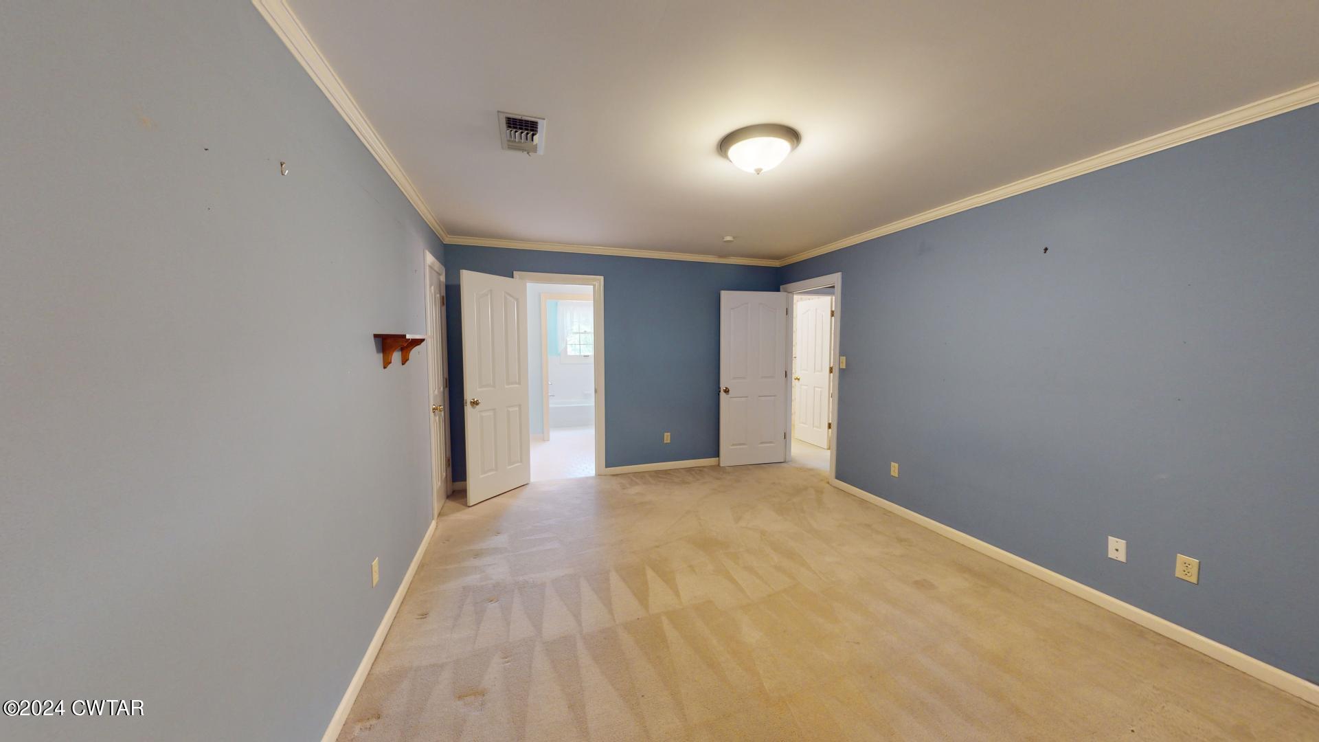1005 Valley Road