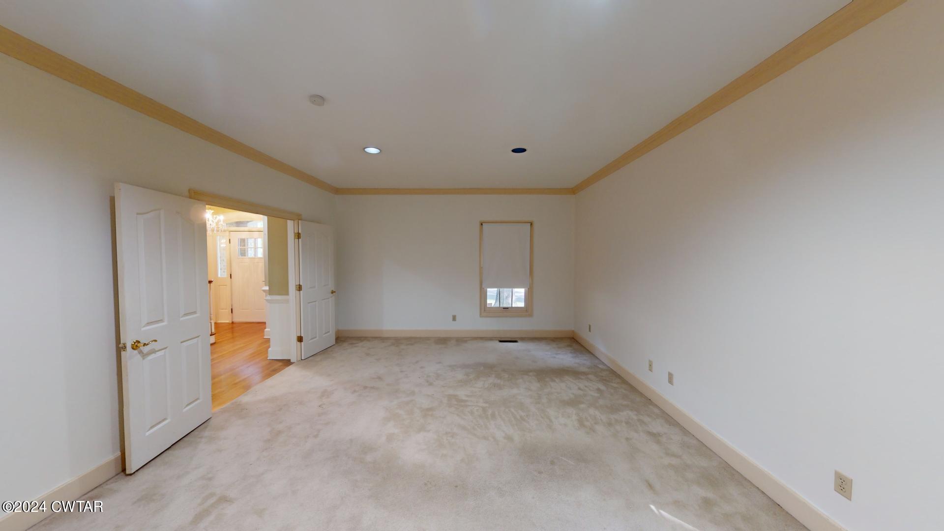 1005 Valley Road