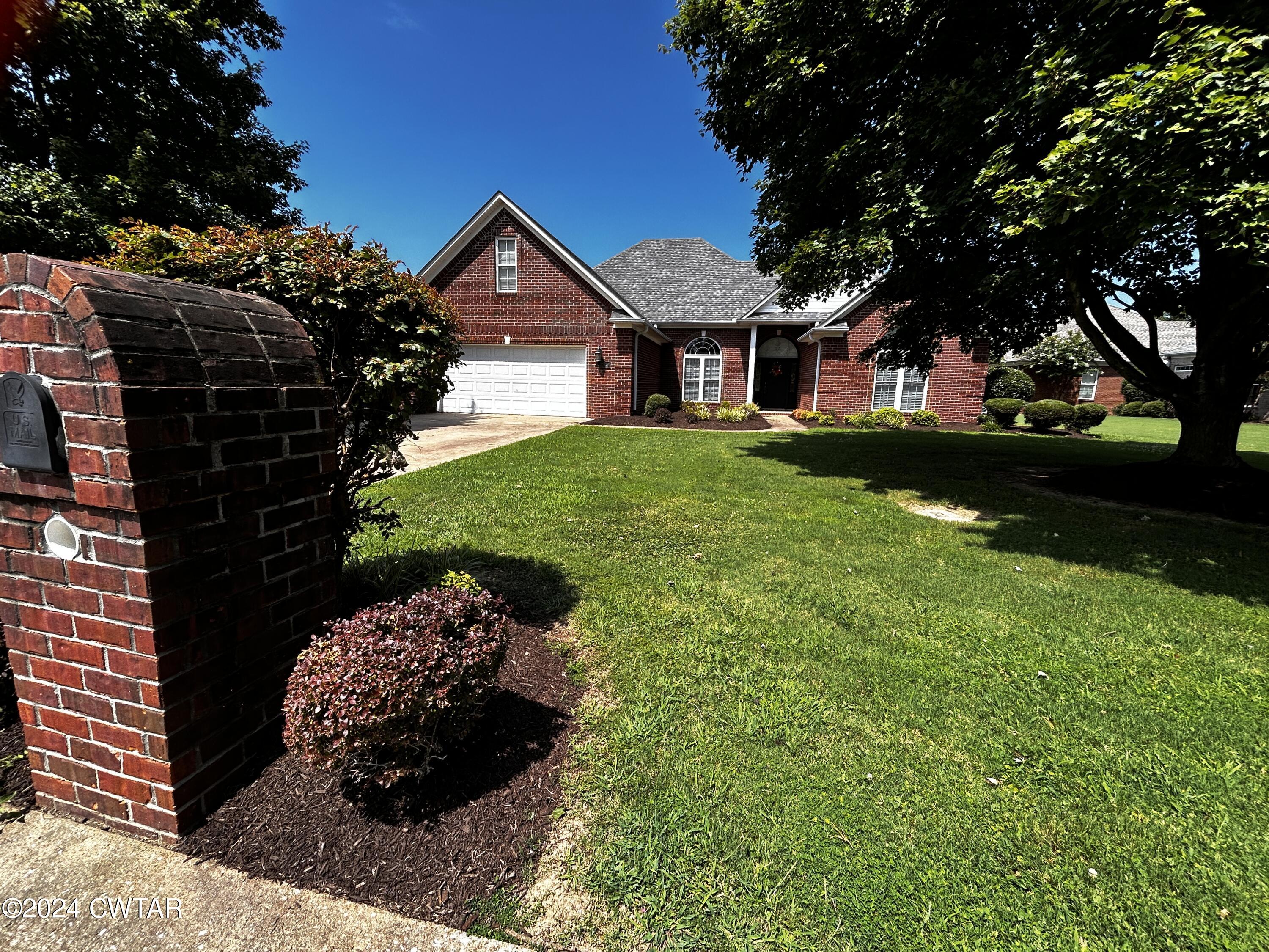 1985 Fairway Drive