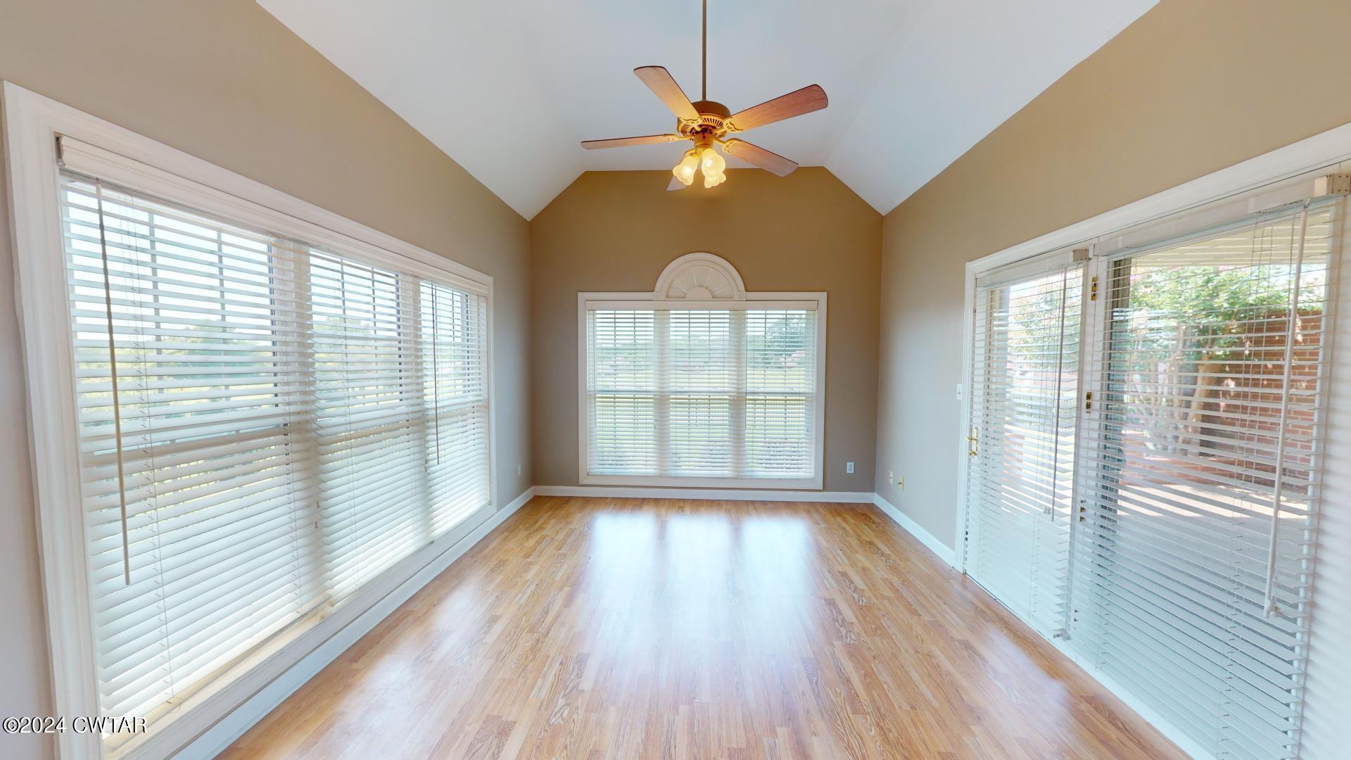 1985 Fairway Drive