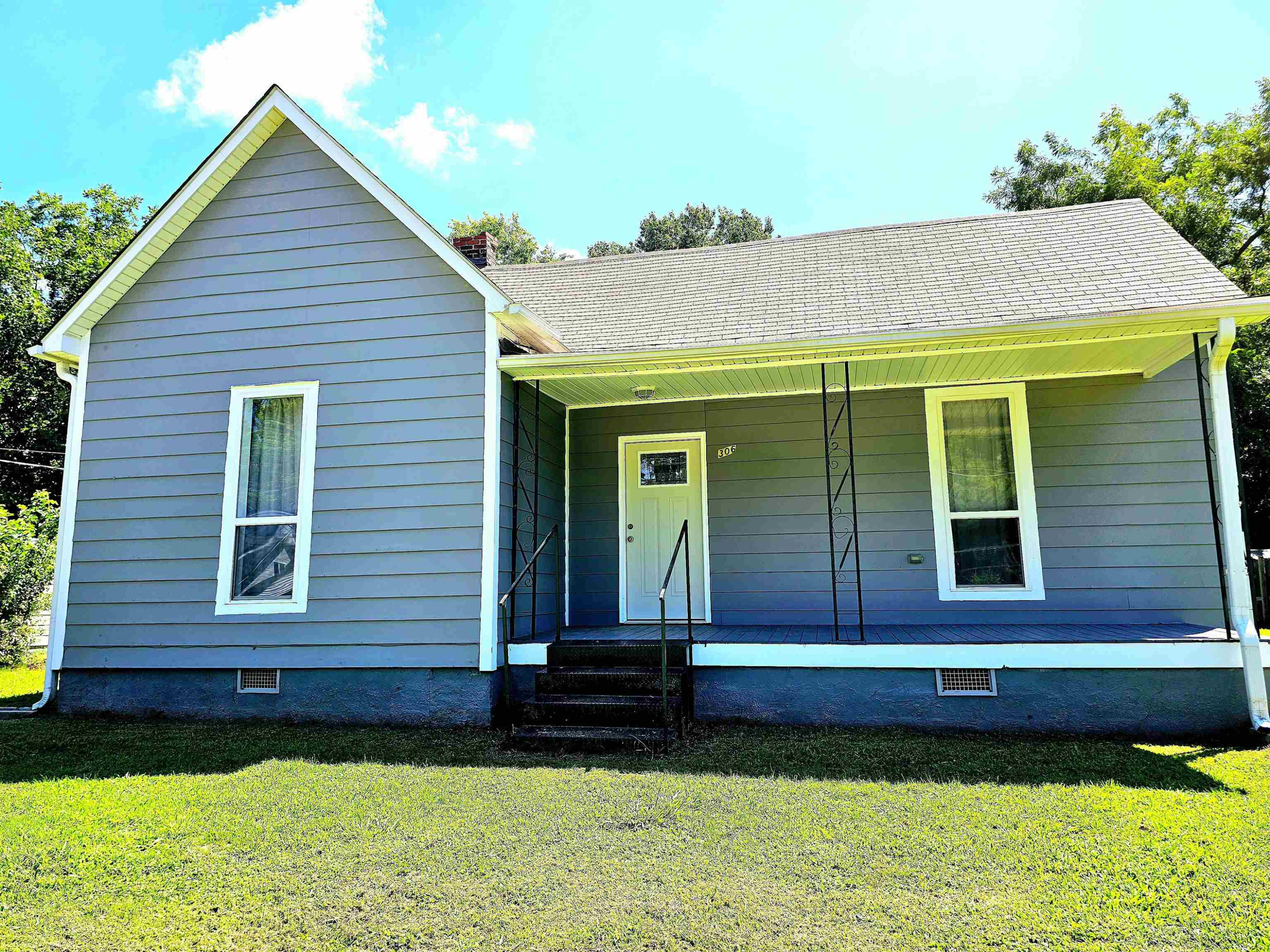 306 Broadway Ave Avenue
