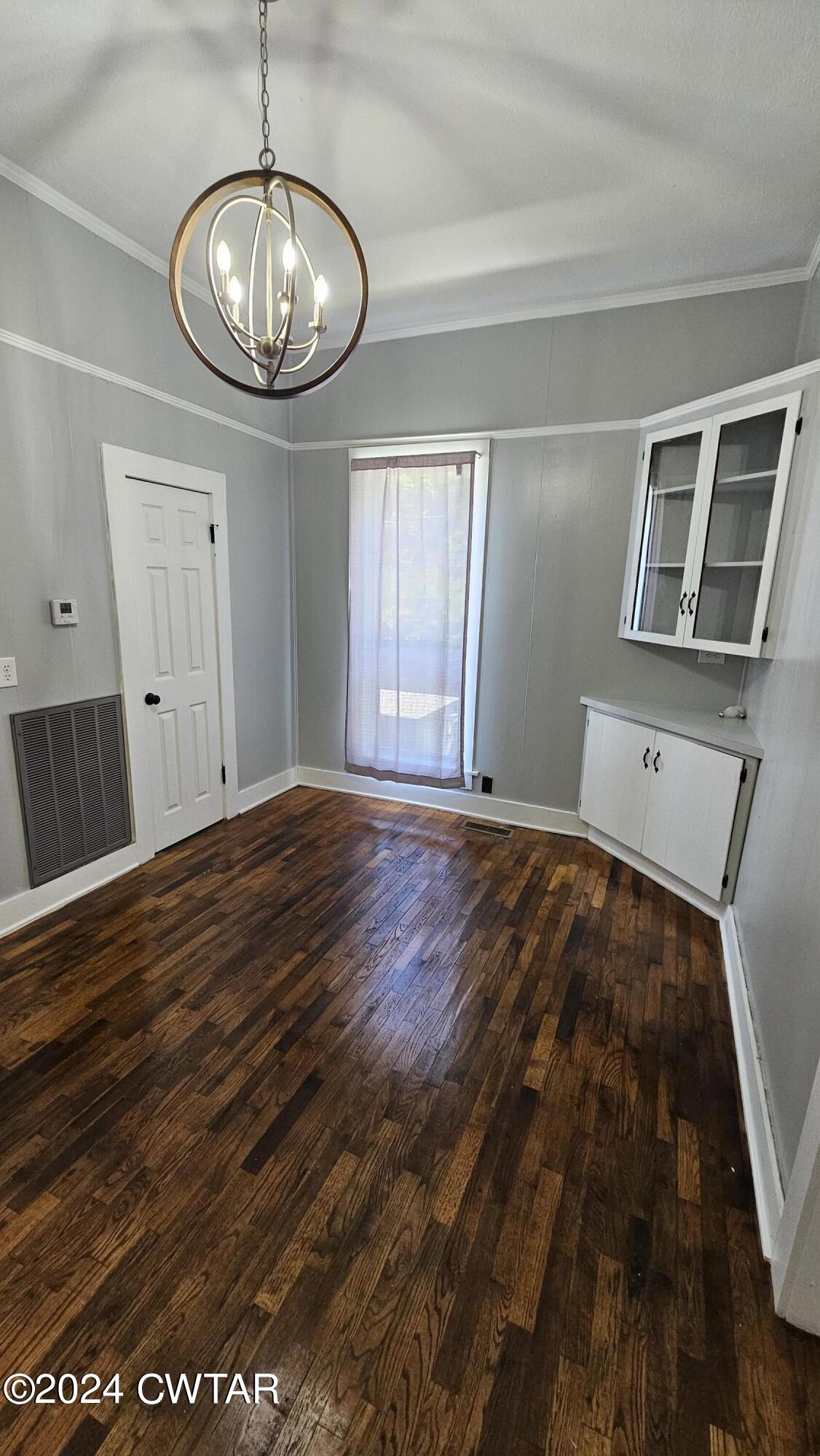 306 Broadway Ave Avenue