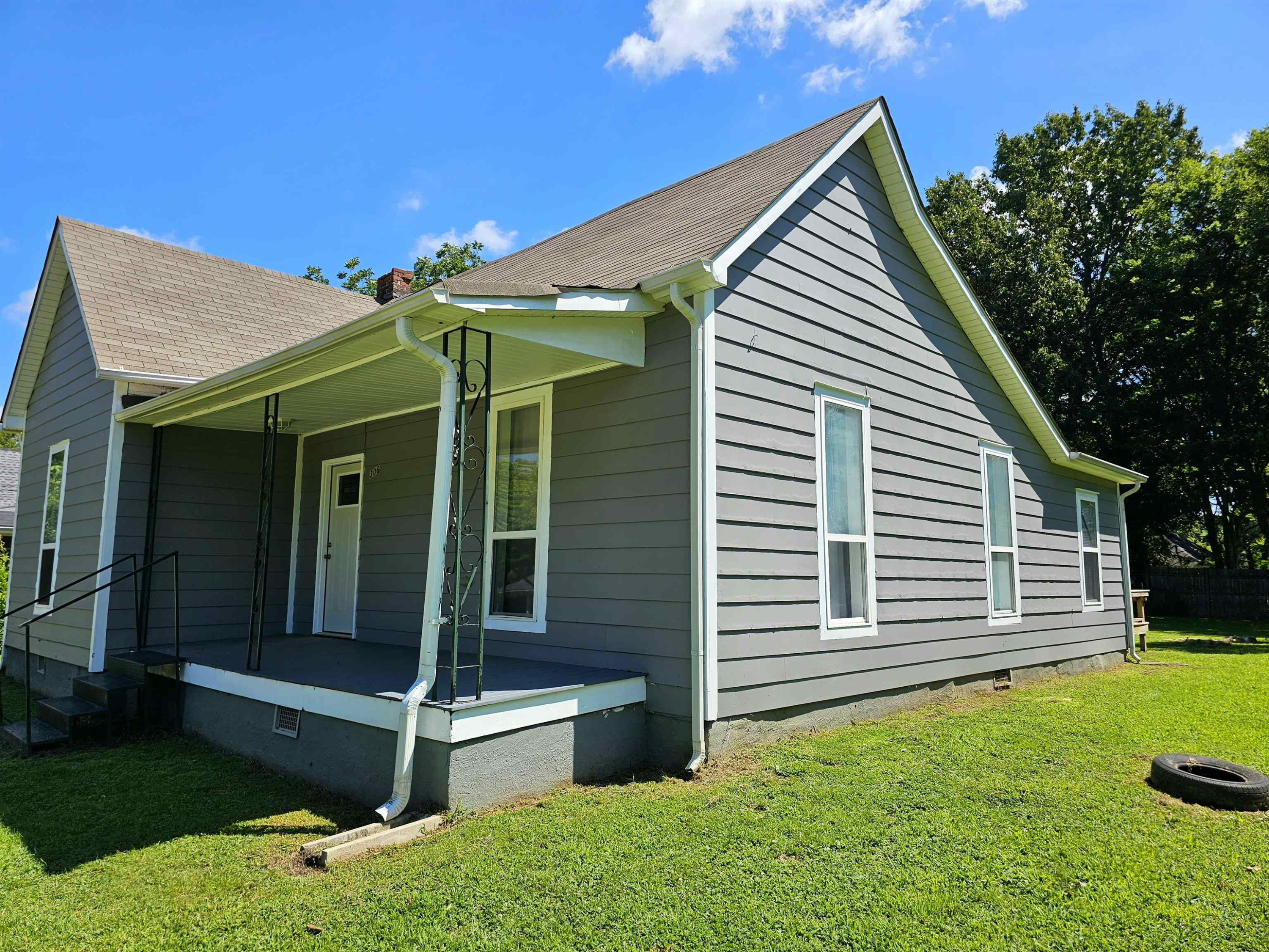 306 Broadway Ave Avenue