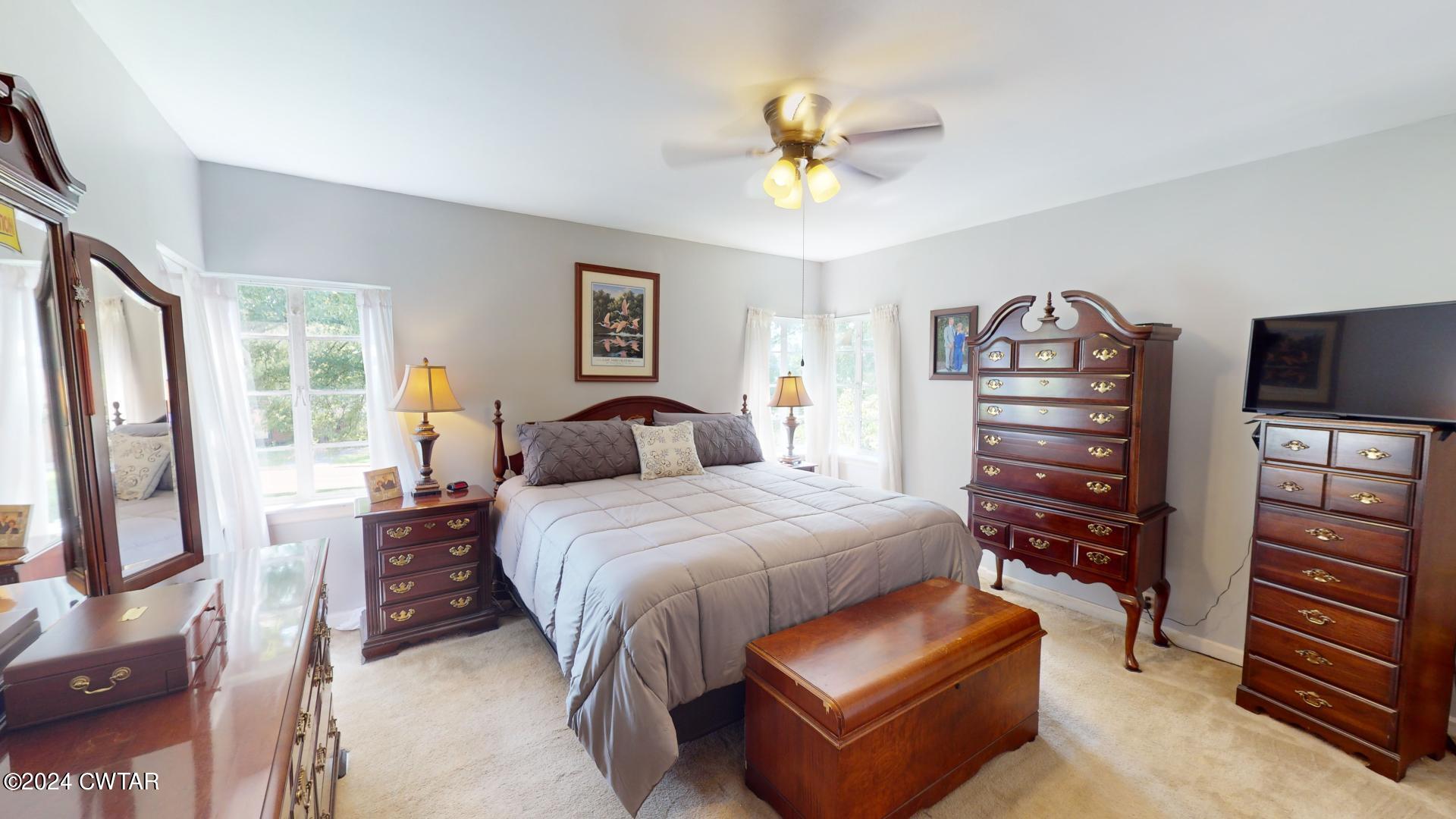 1003 Lake Road