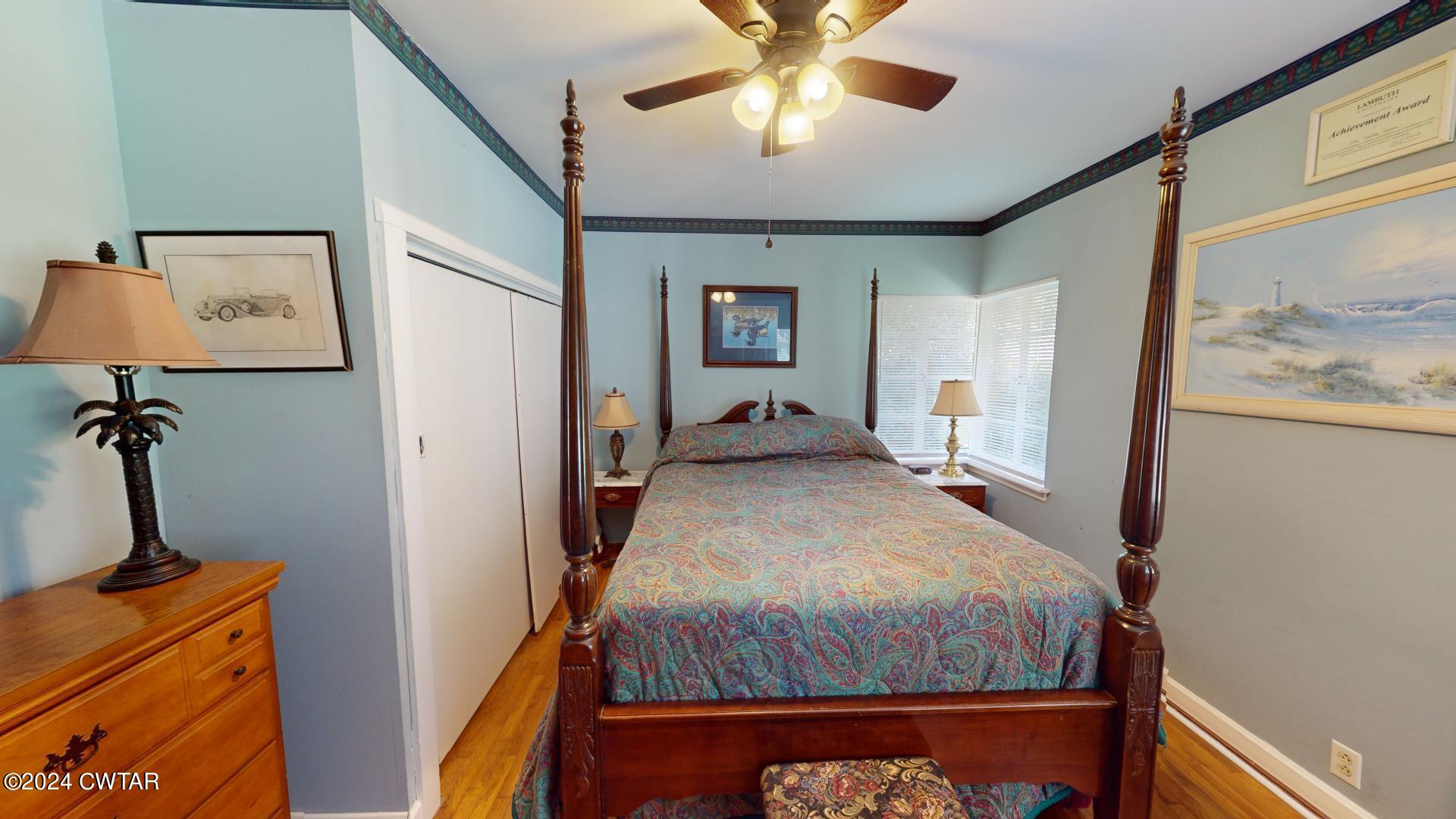 1003 Lake Road