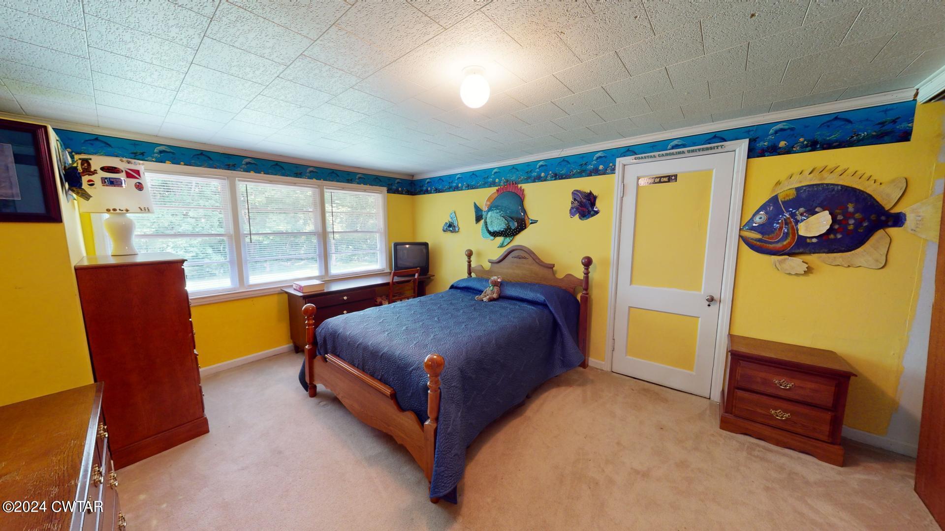 1003 Lake Road