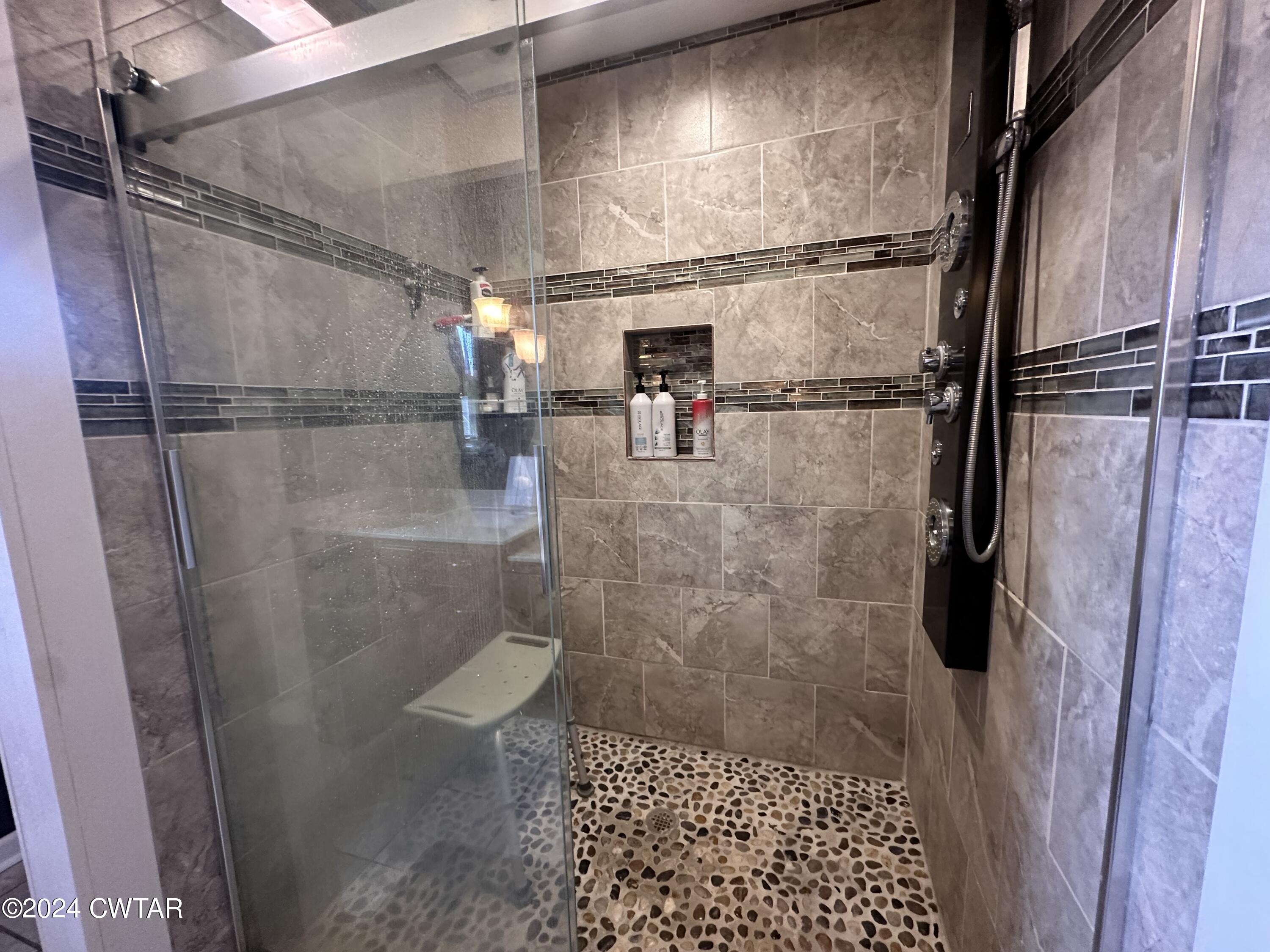 707 Wynridge