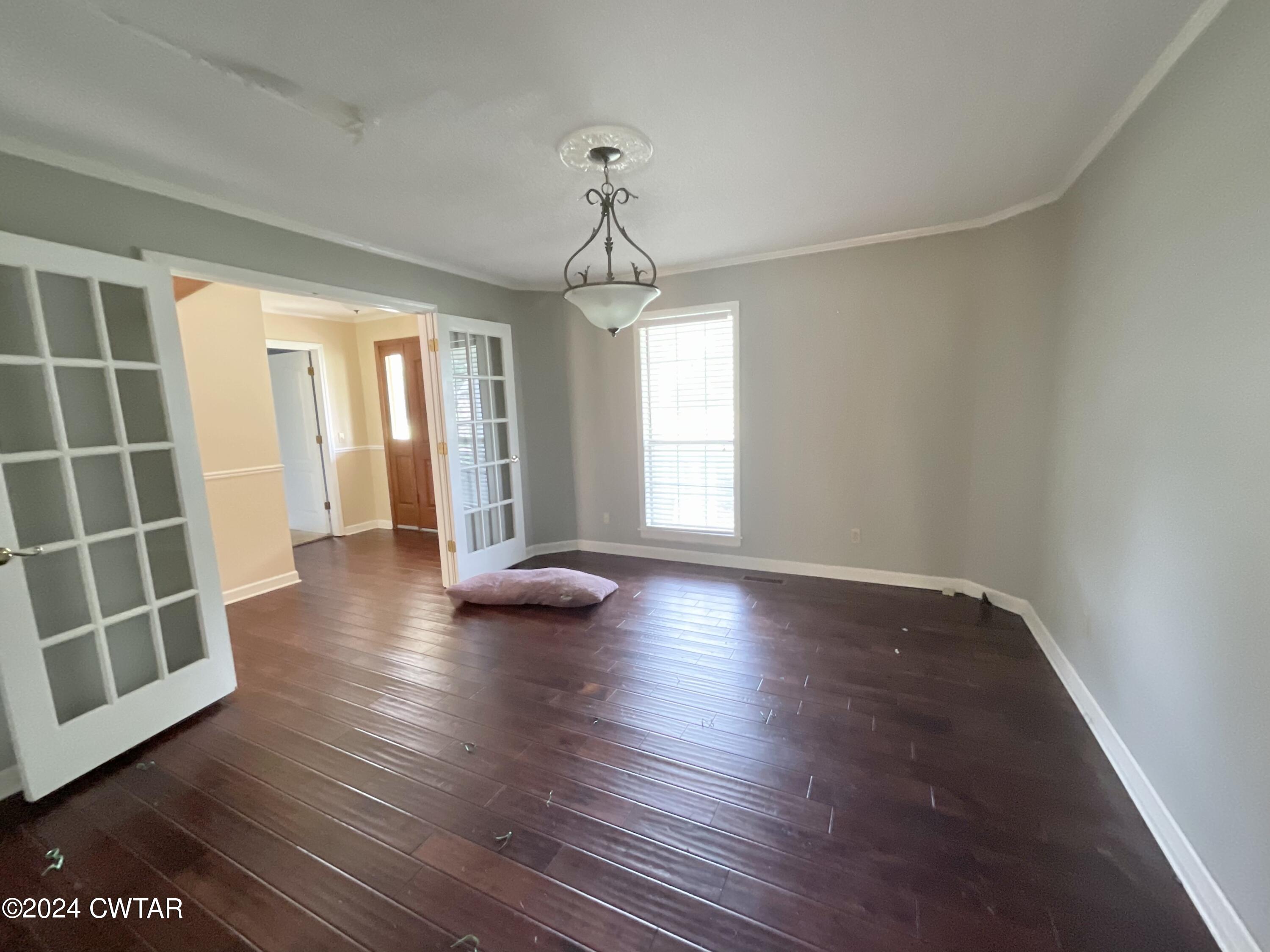 1135 Foxridge