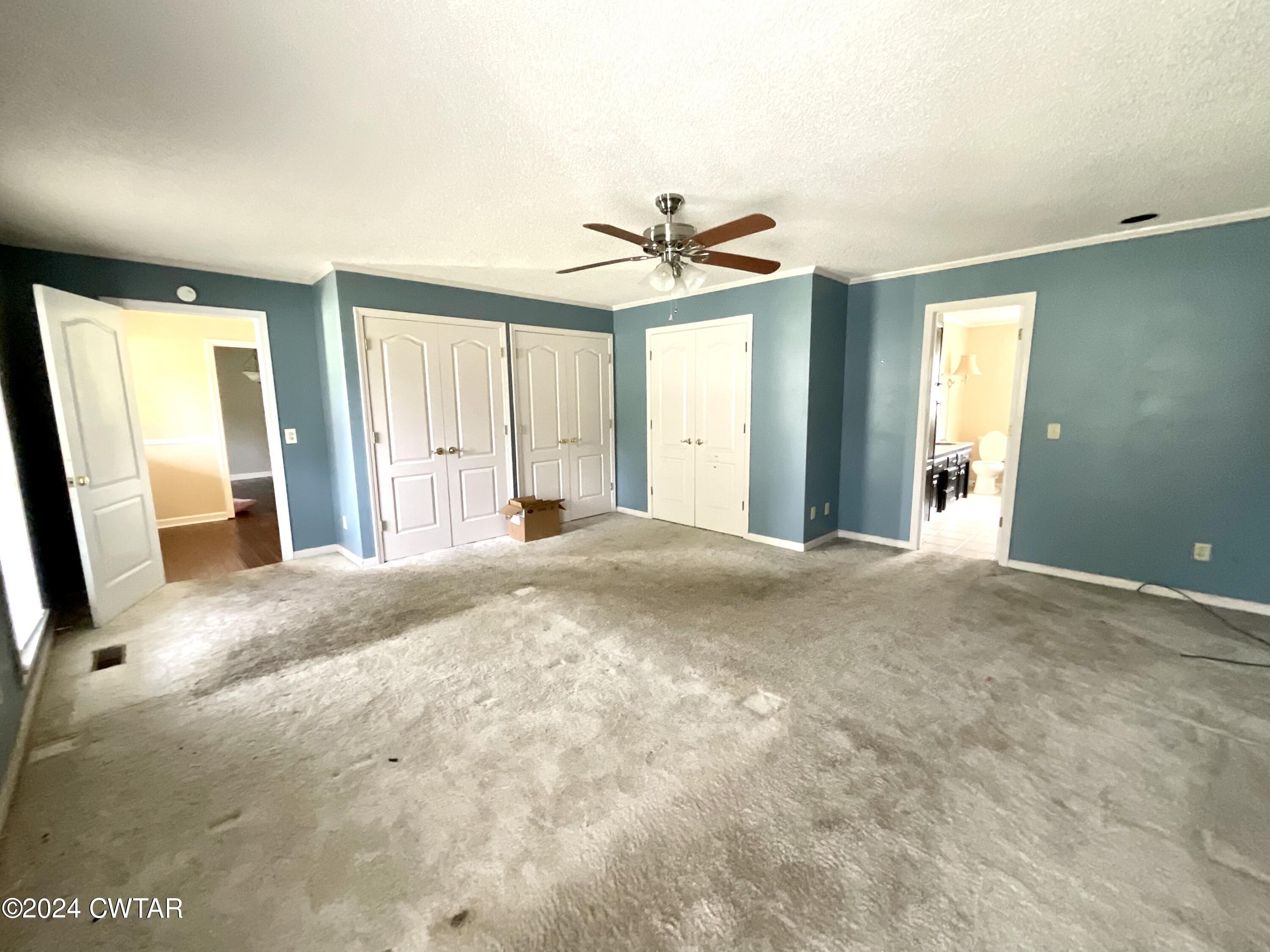 1135 Foxridge