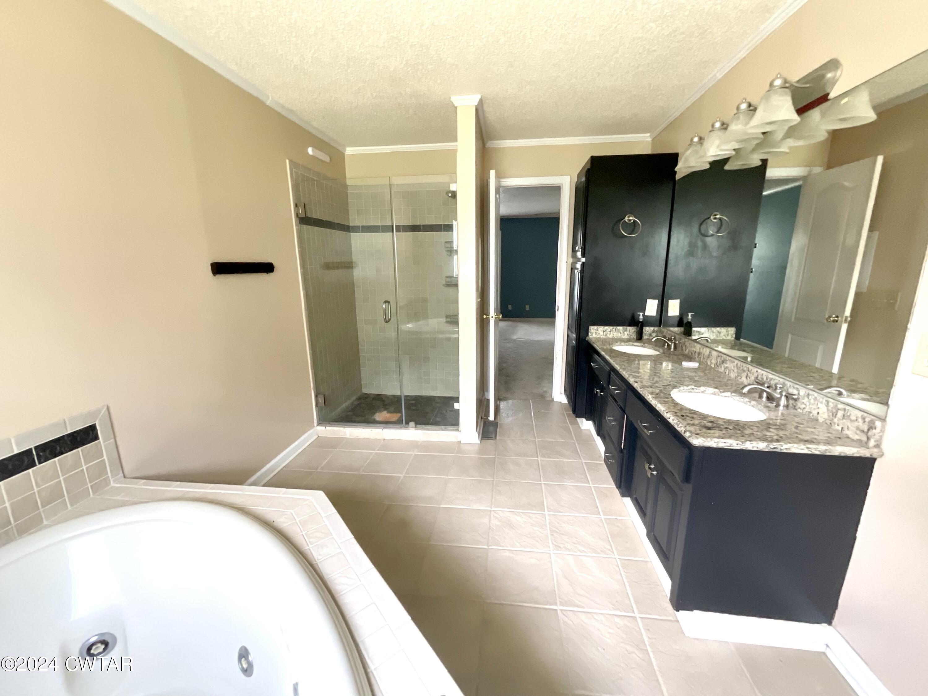 1135 Foxridge