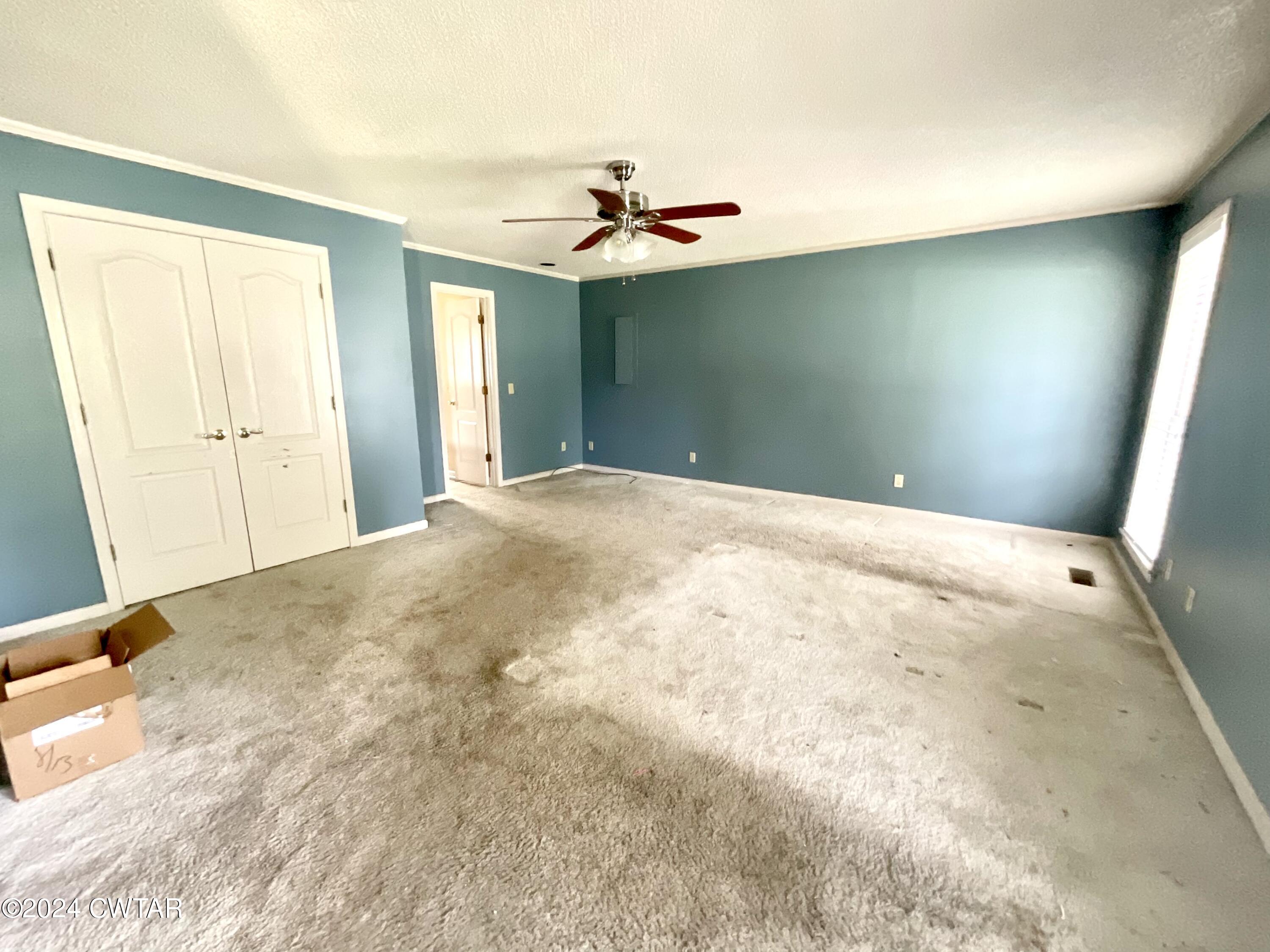 1135 Foxridge