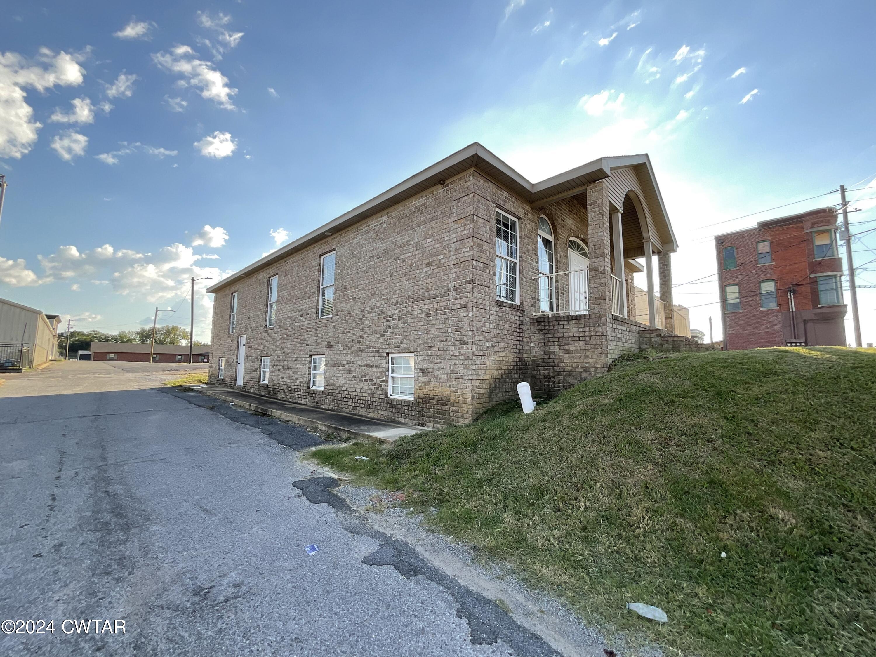 117 E Court Street