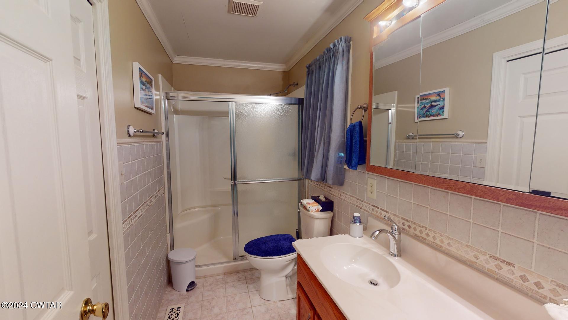 2875 Clifton
