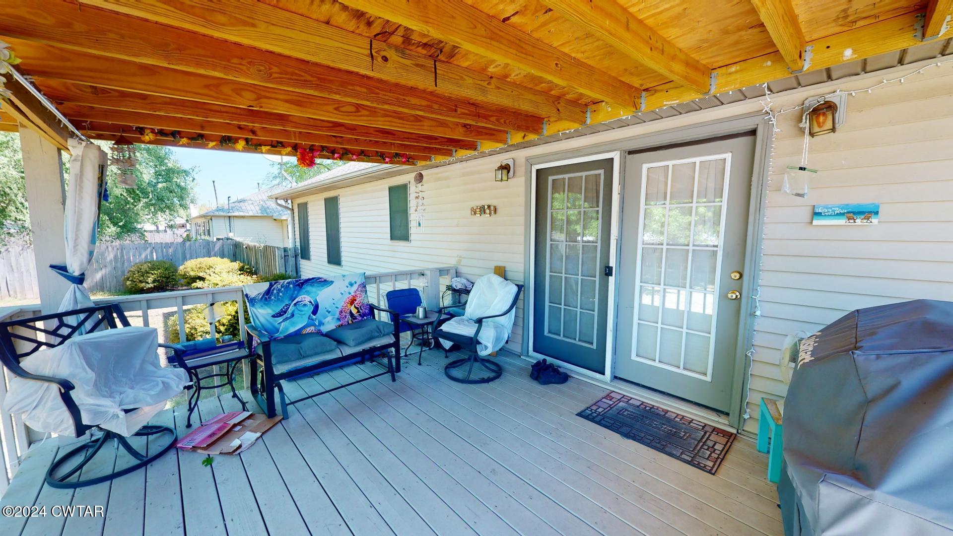 2875 Clifton