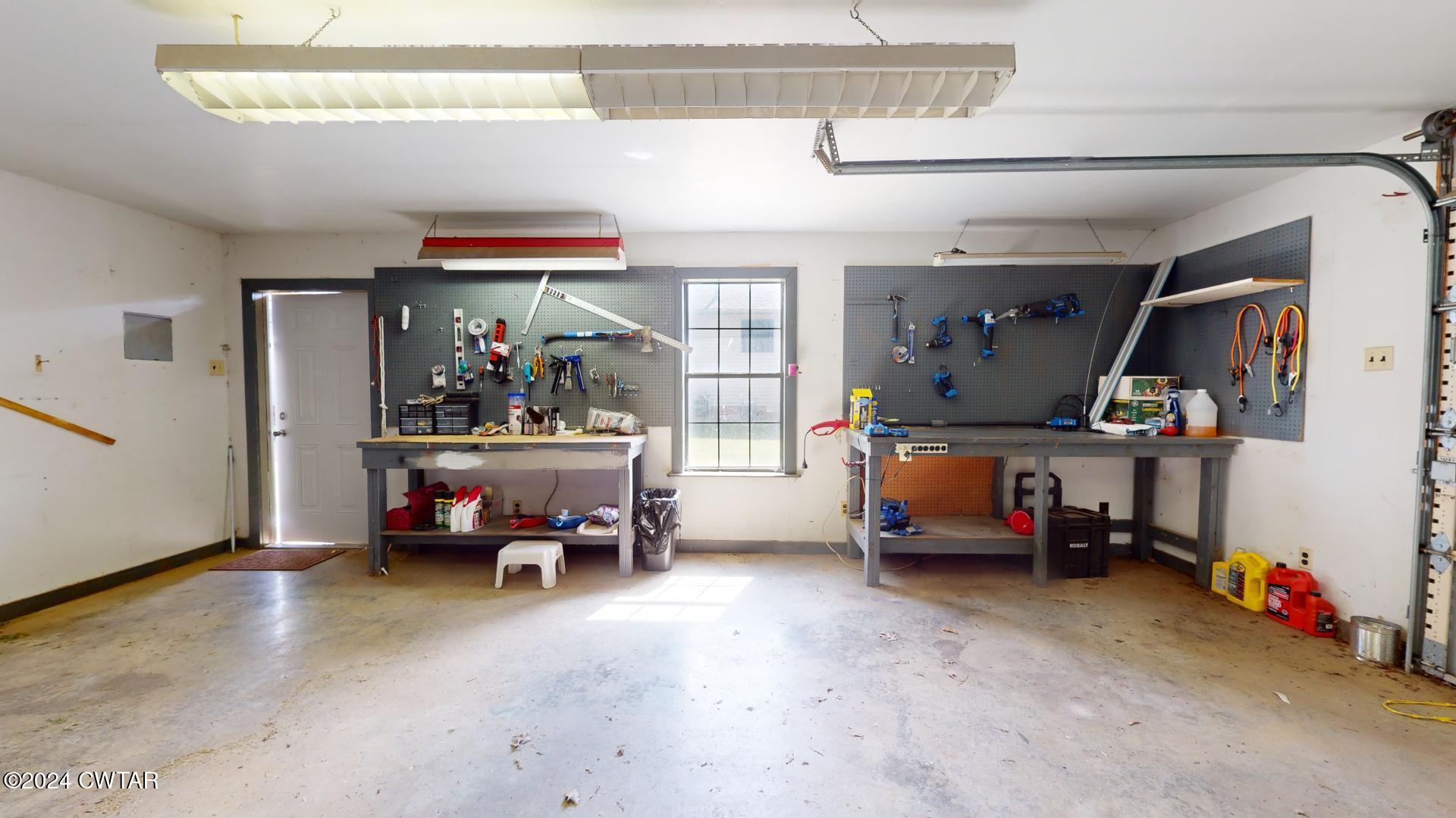 2875 Clifton