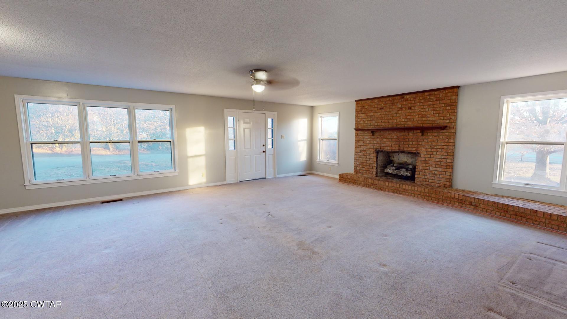 2668 Highway 210 N