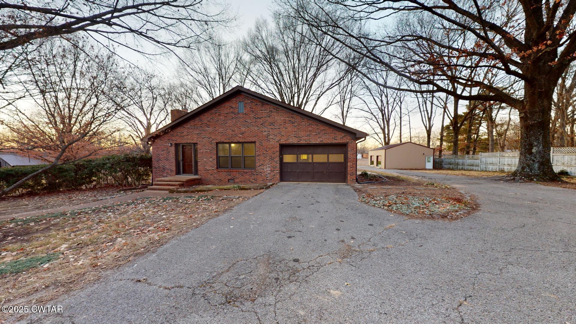 2668 Highway 210 N