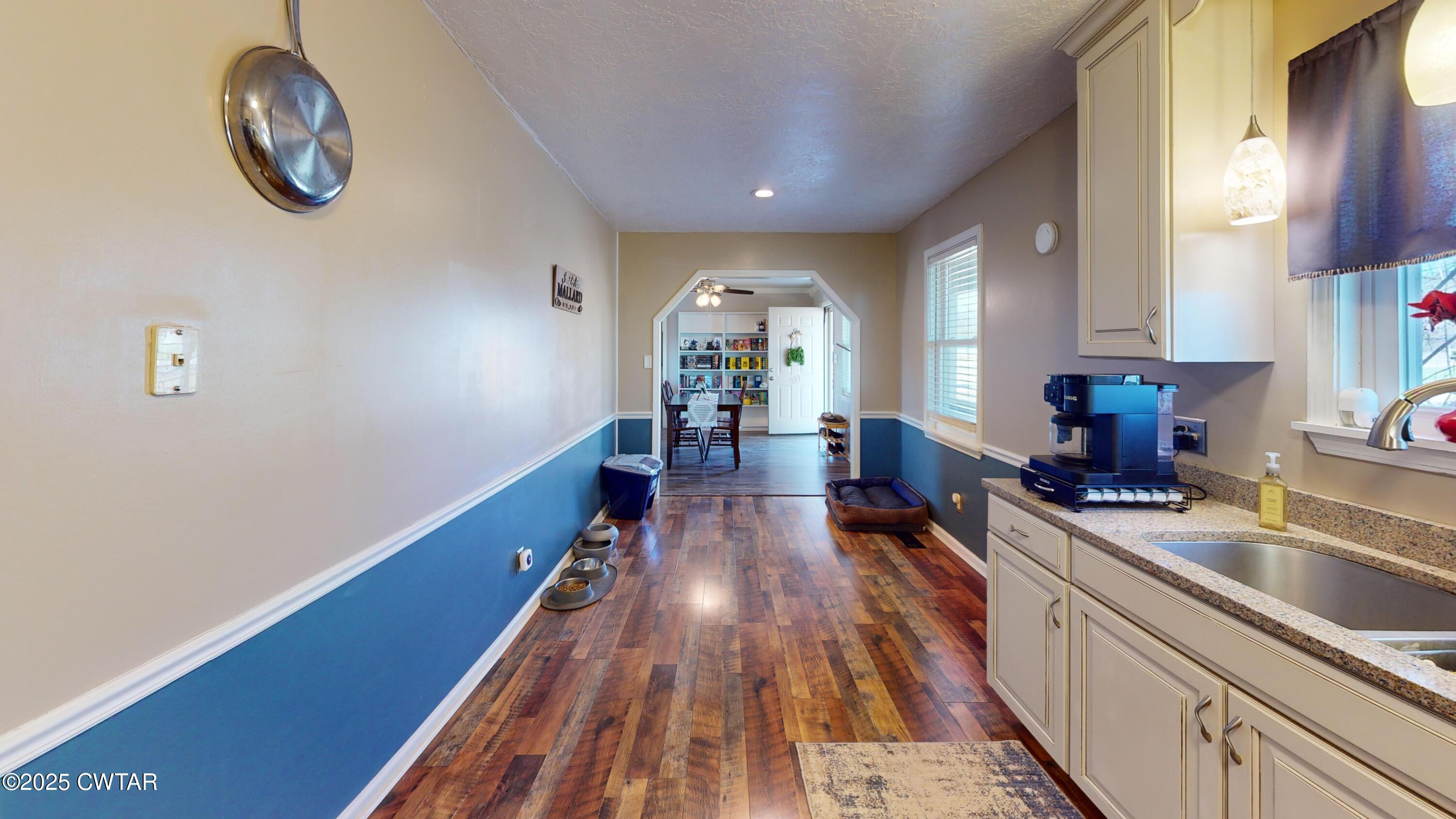 933 Viar Road