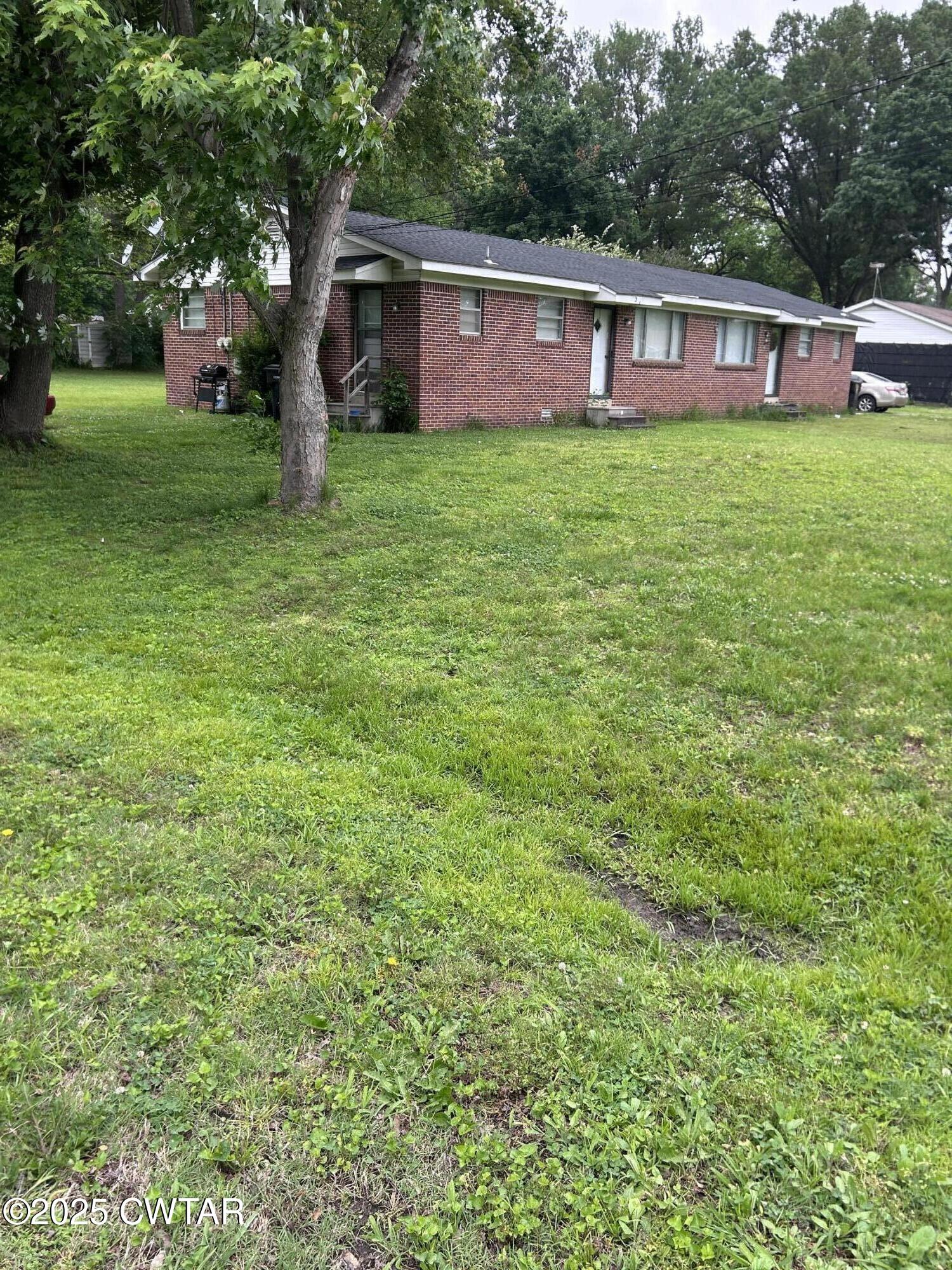 201 Eastlawn Drive, # 201-203