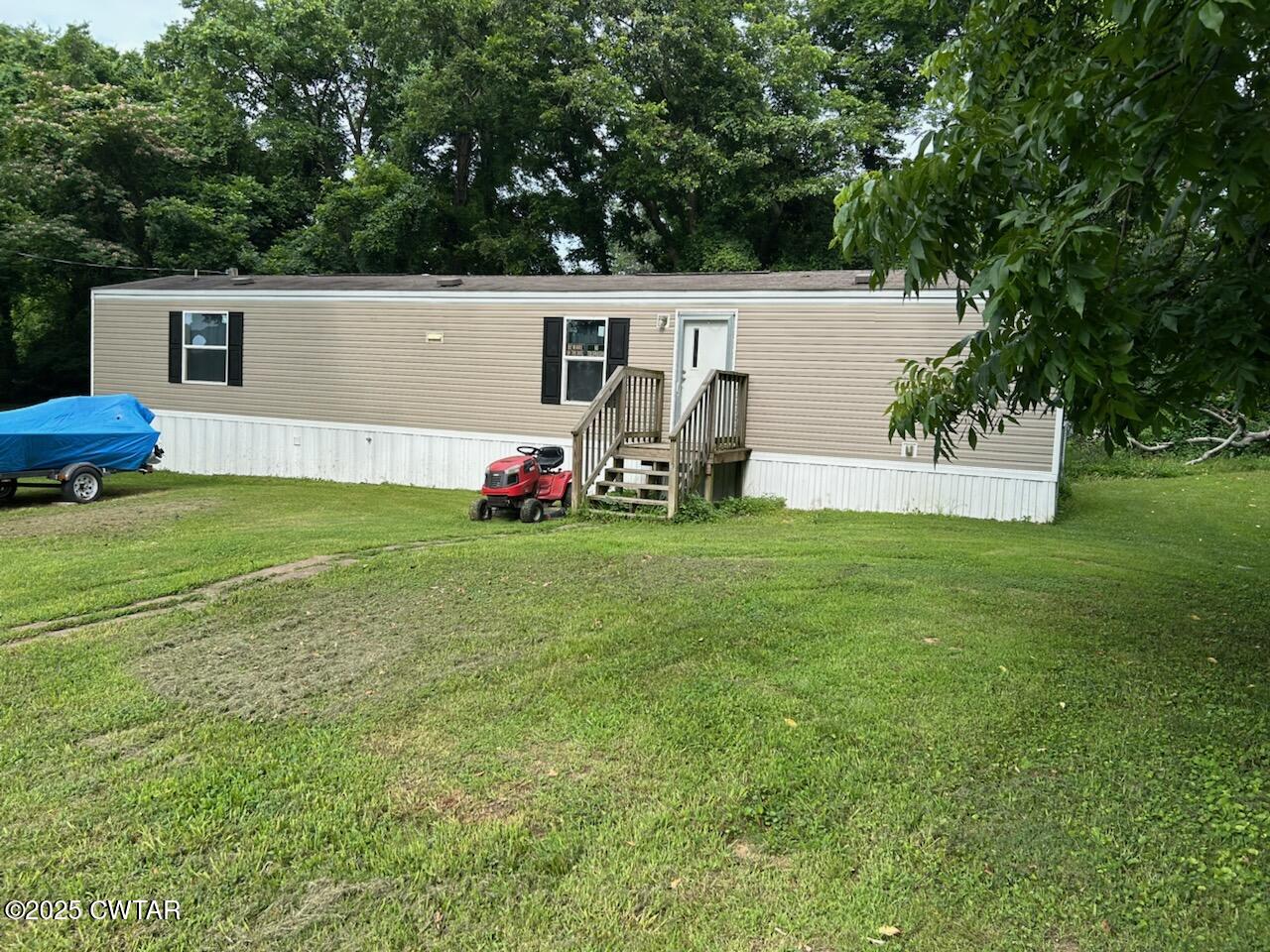 553 Peach Road