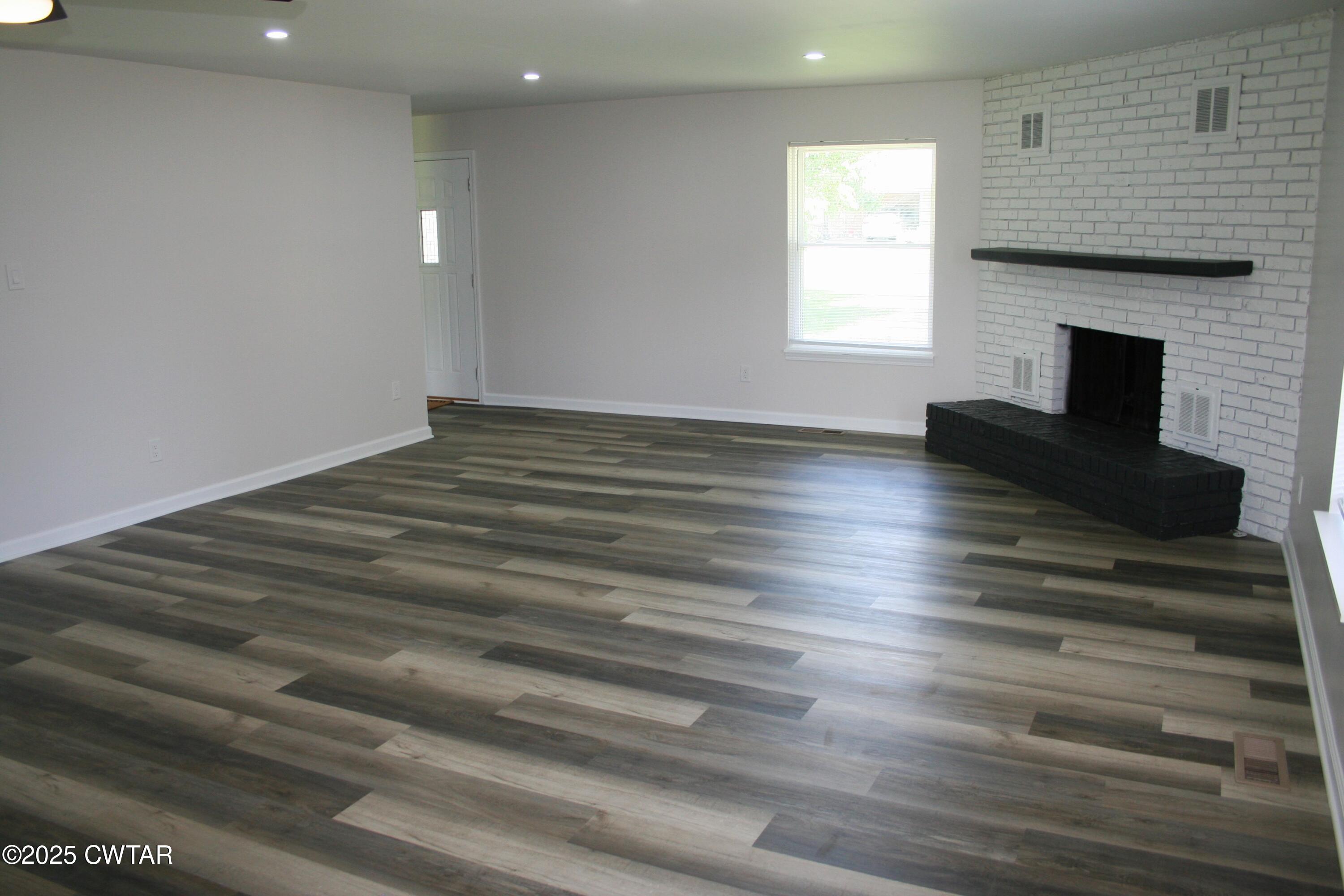 713 Jamestown Road