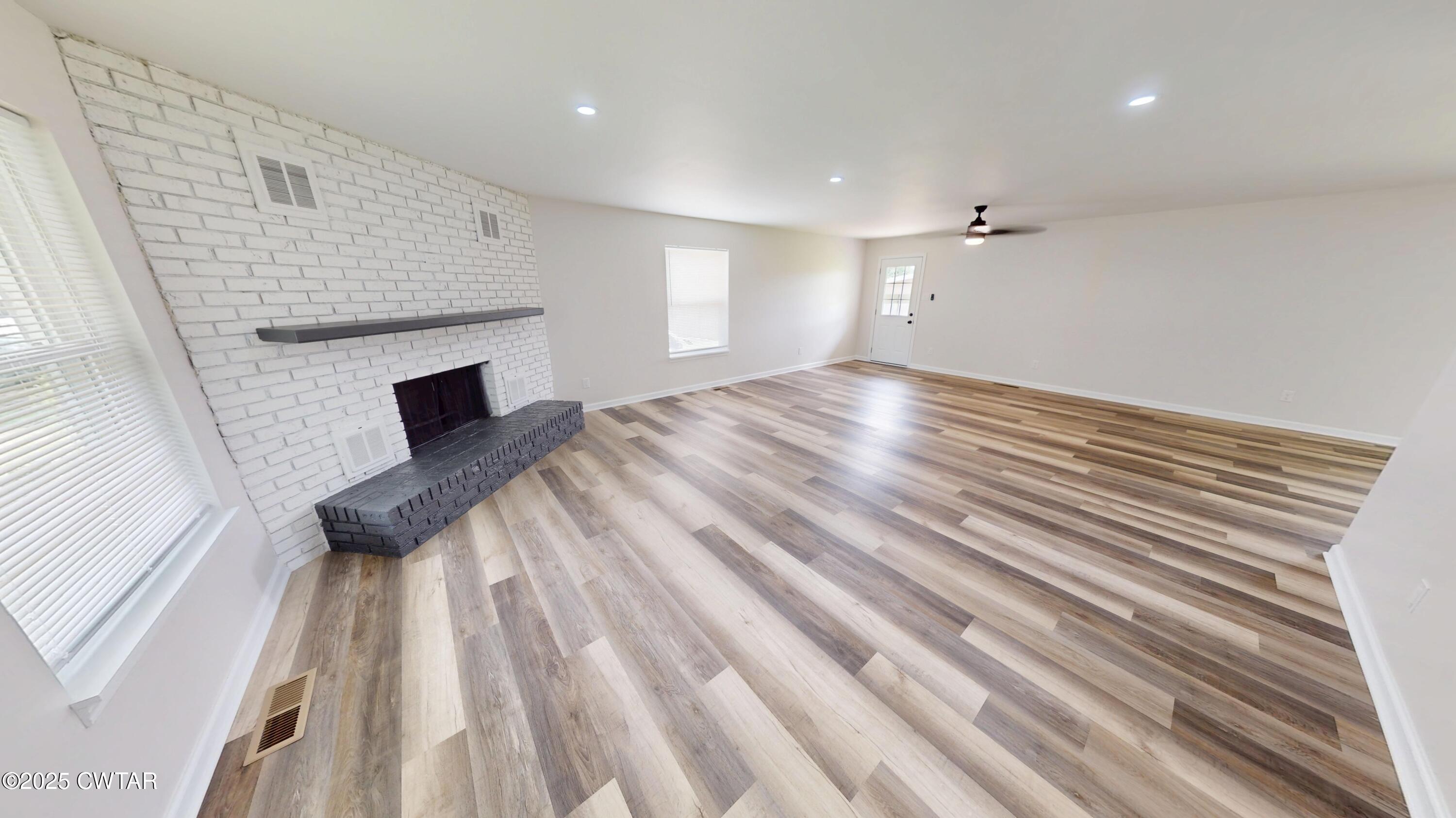 713 Jamestown Road