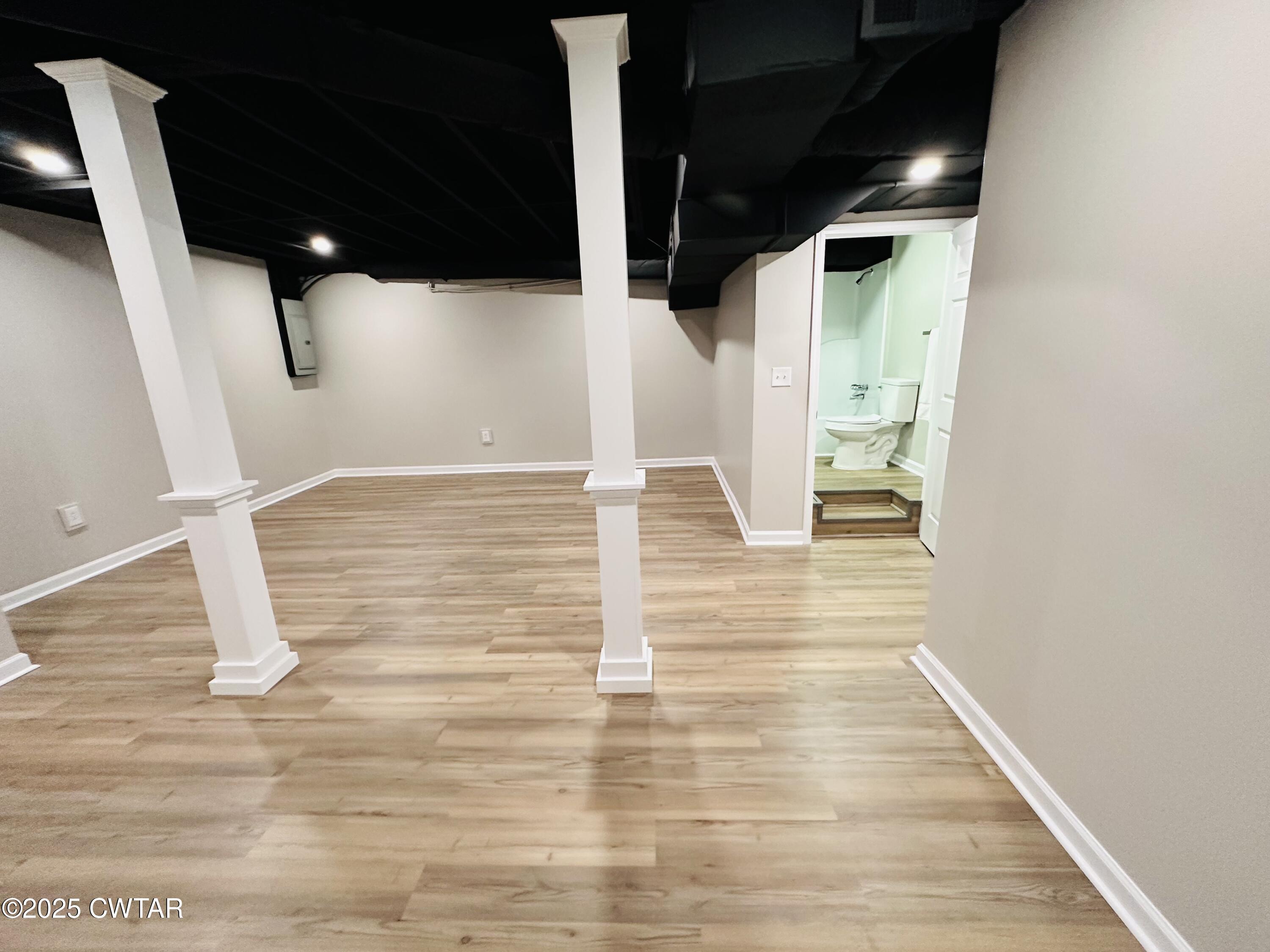 10756 N US-51