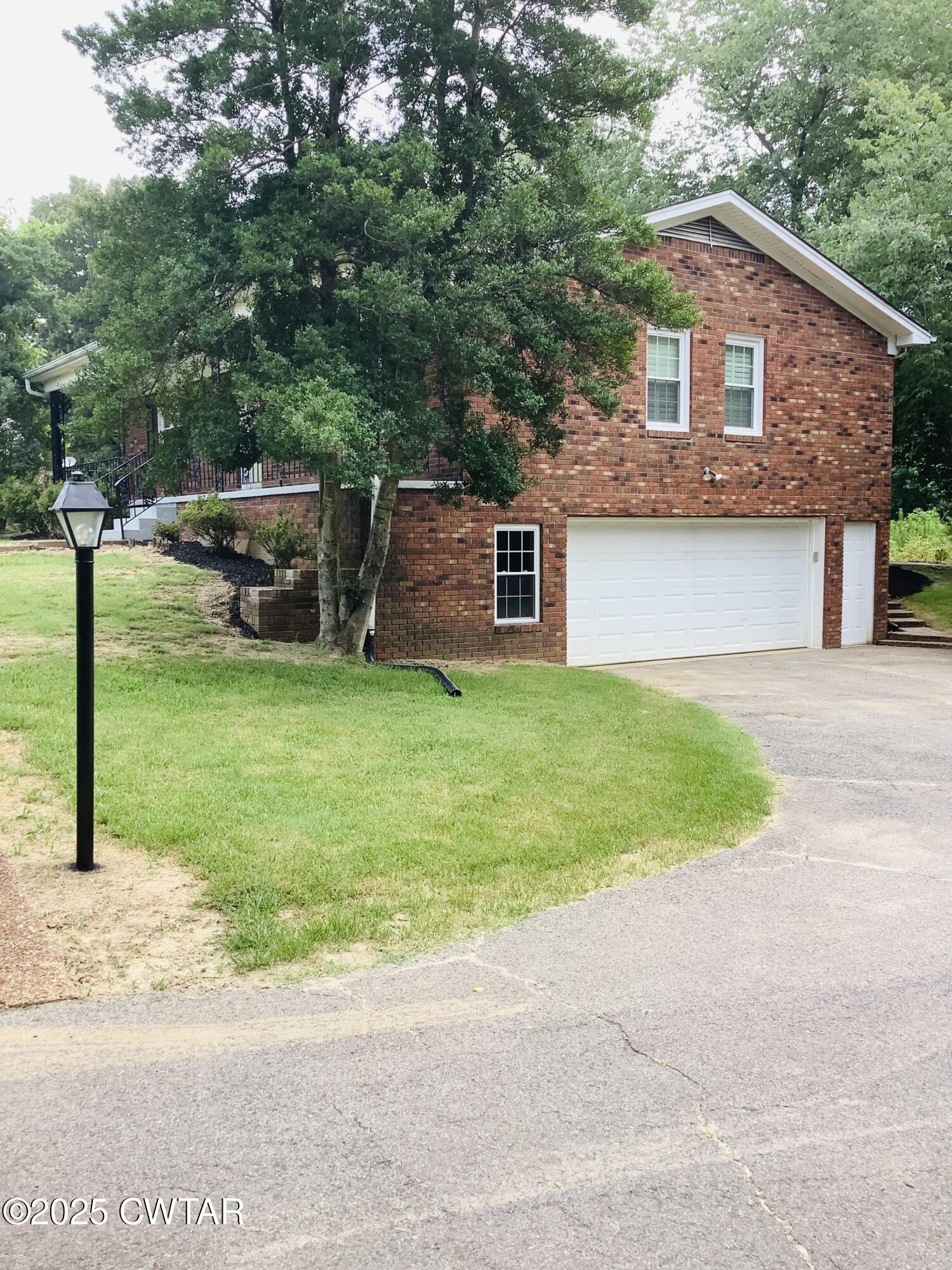 10756 N US-51