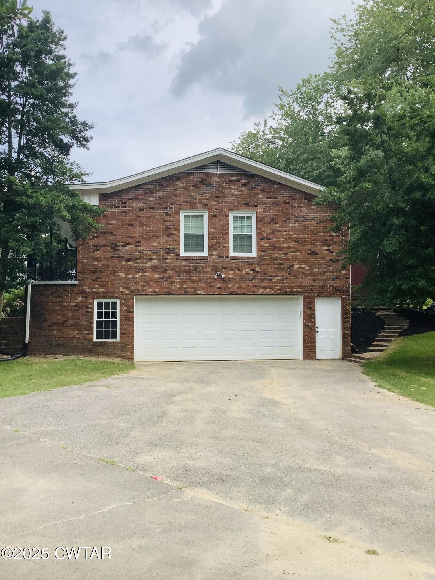 10756 N US-51
