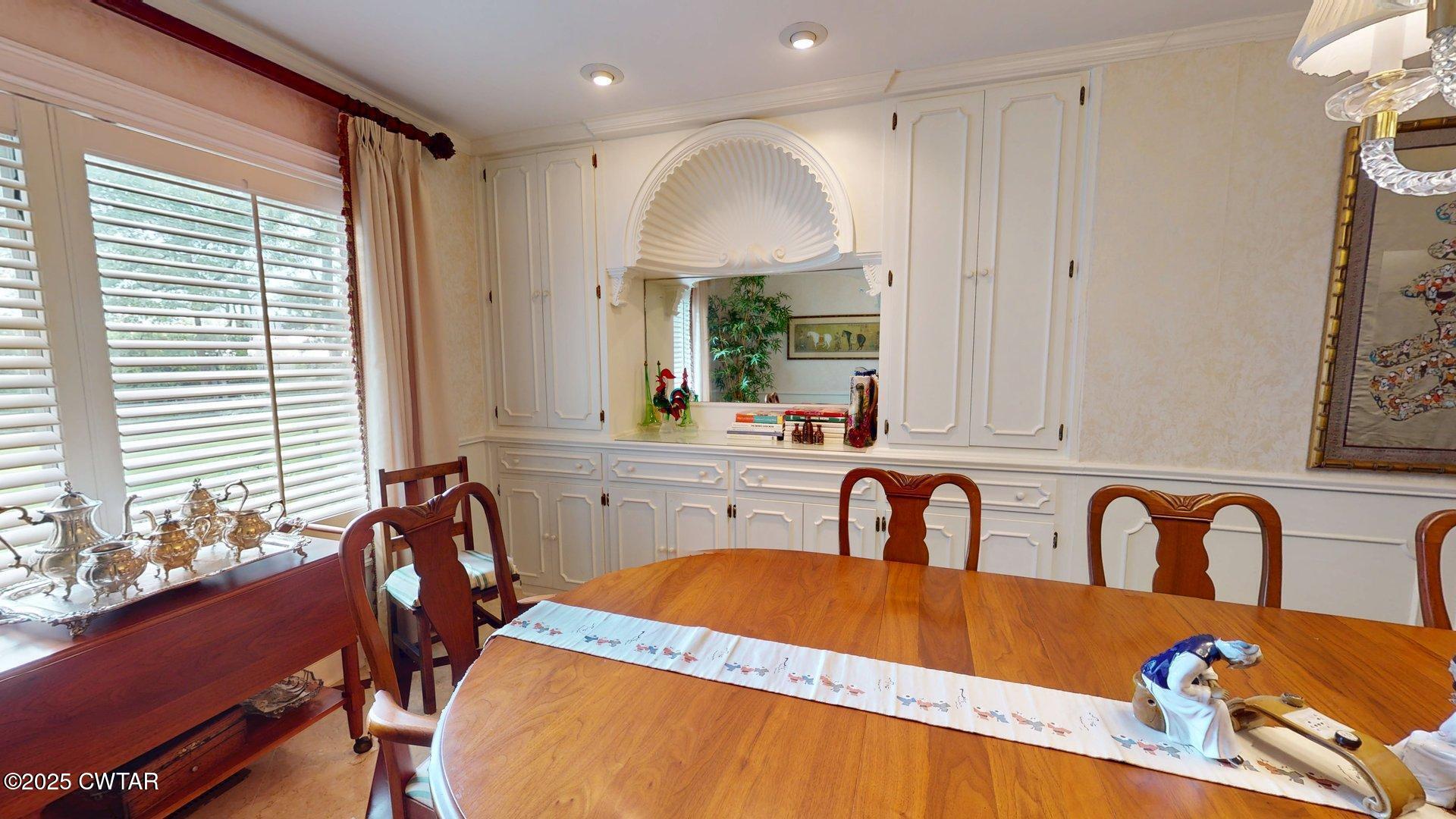 322 Flora Circle