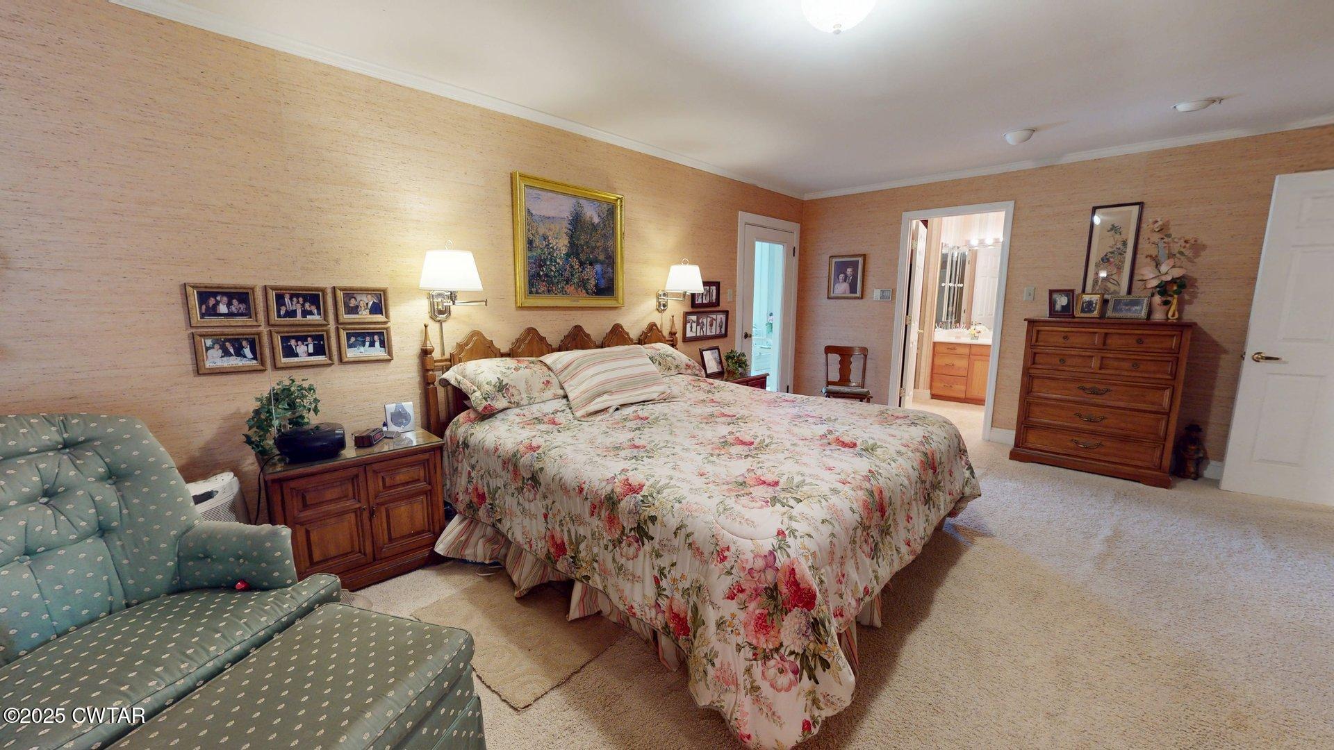 322 Flora Circle