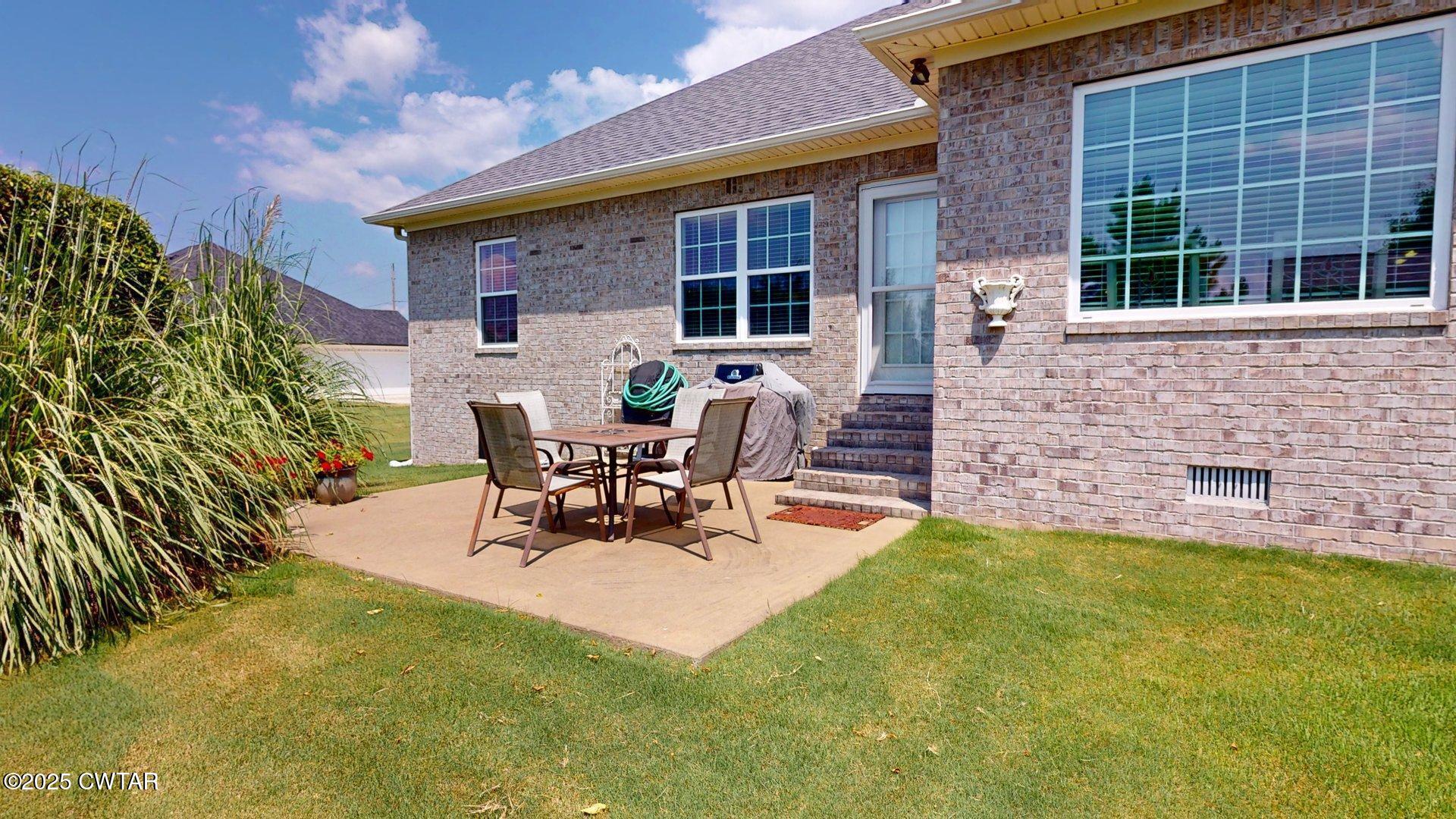 2119 Crowne Ridge Drive
