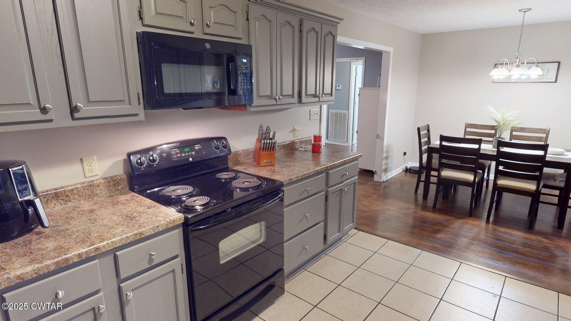 908 Granite Drive