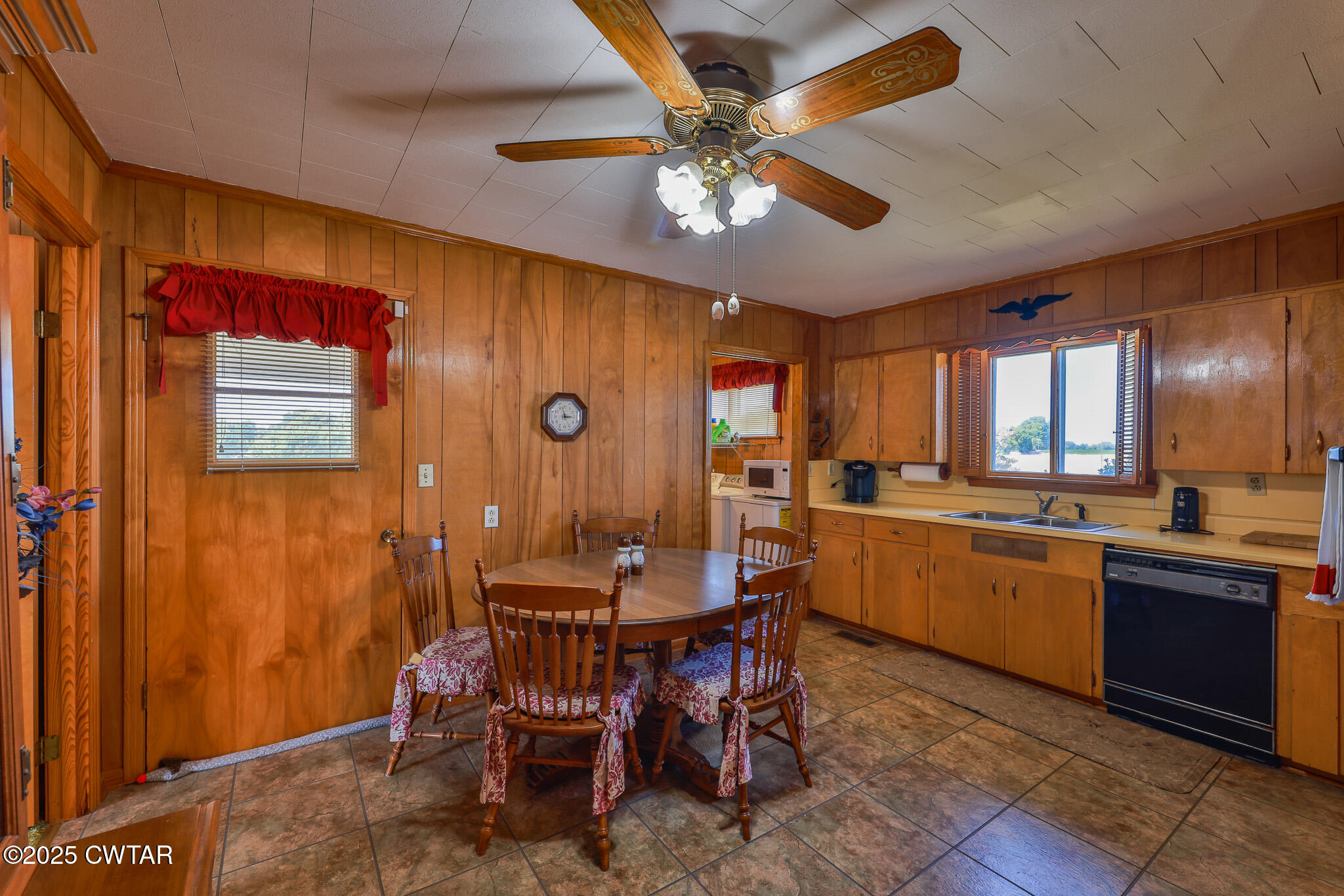 150 Dyer Highway