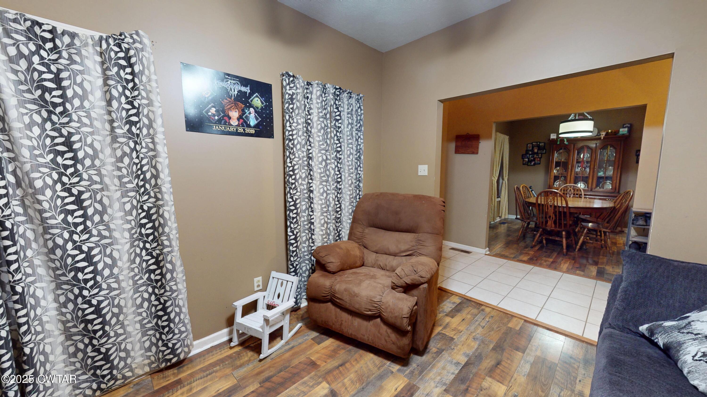 891 Lacebark Cv.