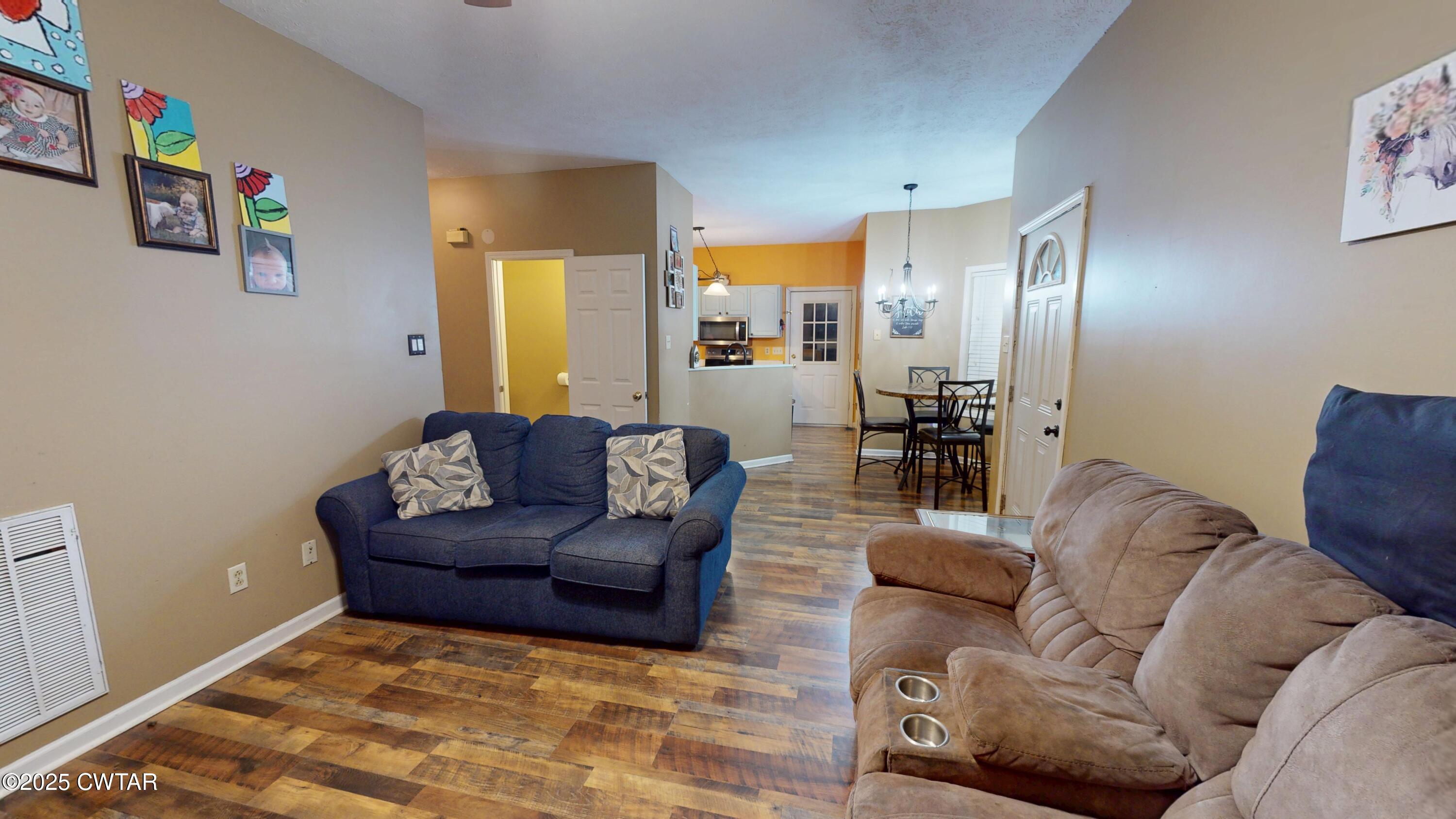 891 Lacebark Cv.