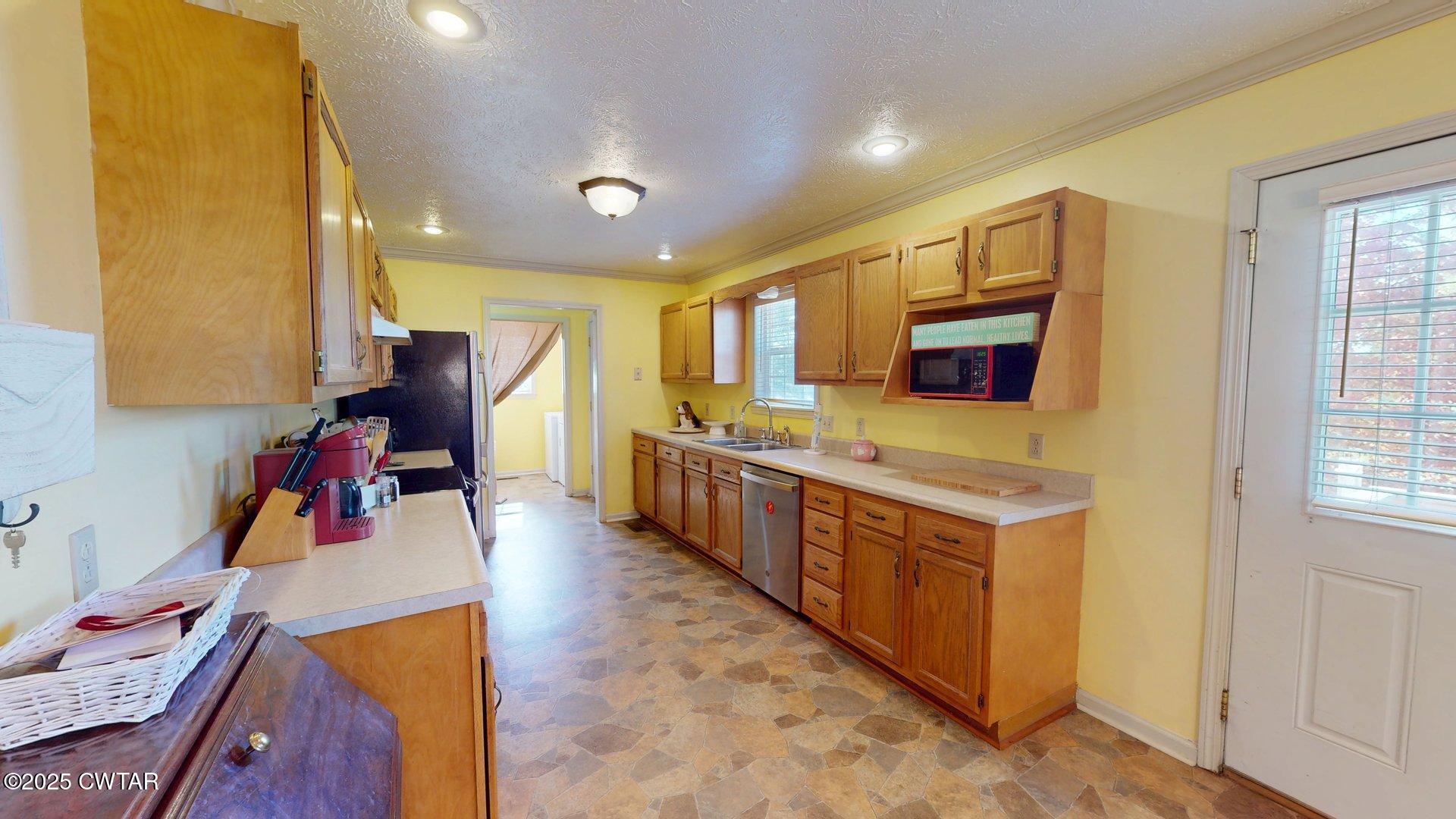 889 Torrey Pine Cove