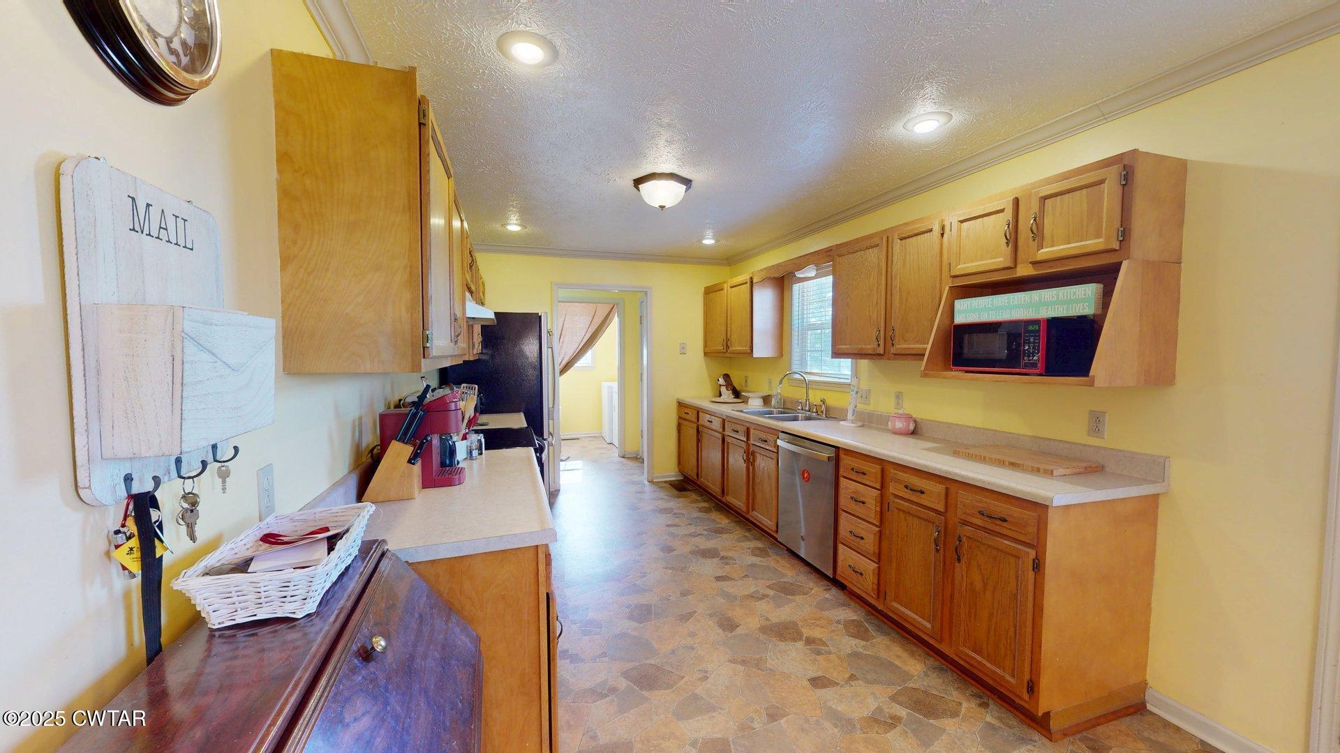 889 Torrey Pine Cove