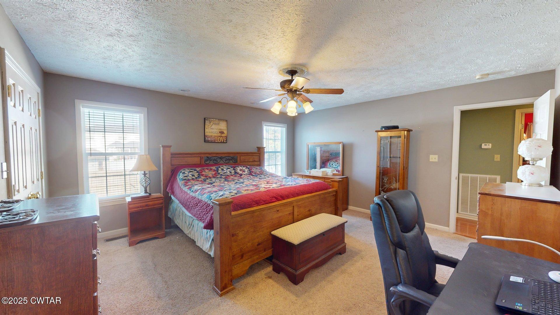 889 Torrey Pine Cove