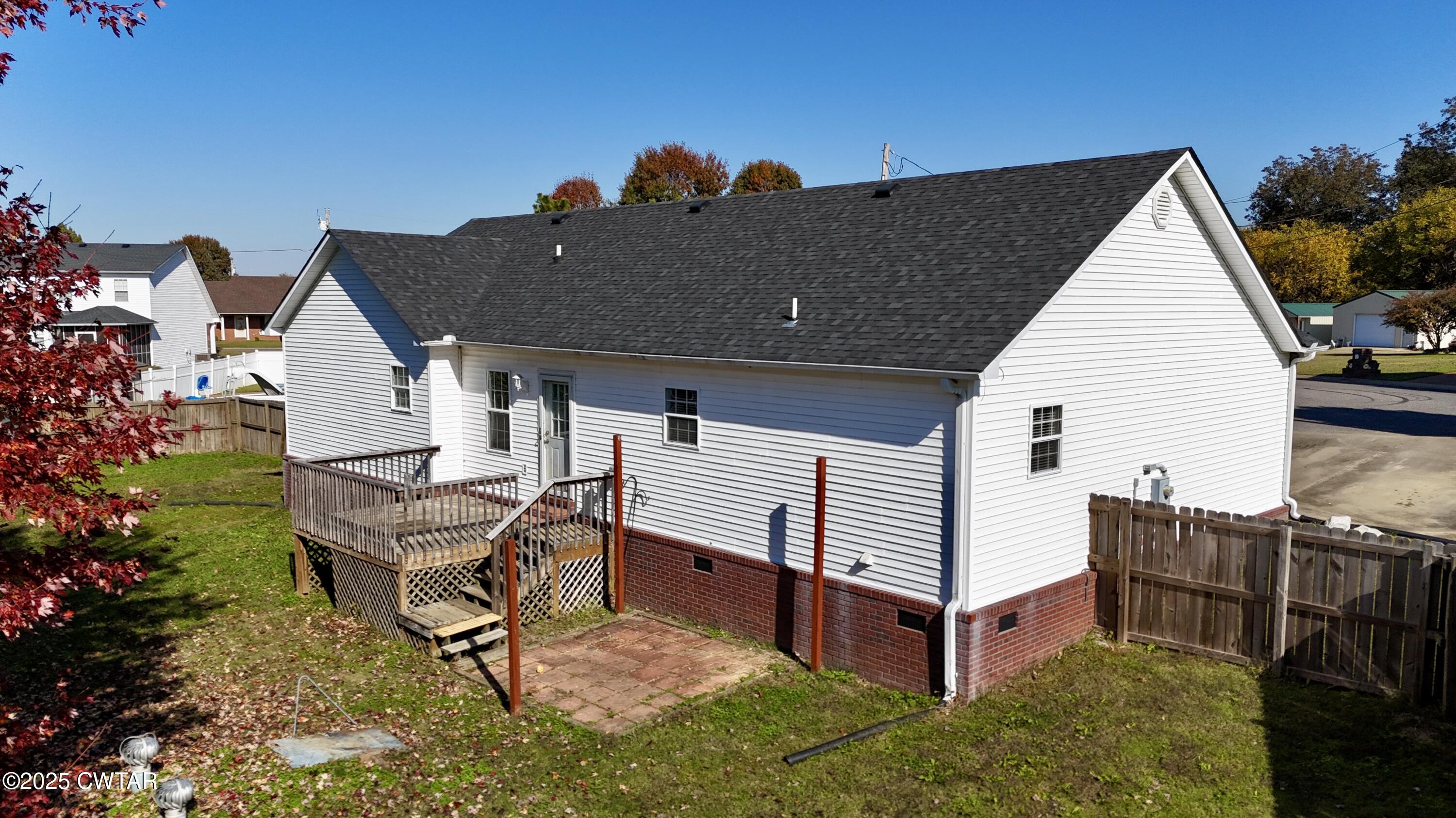889 Torrey Pine Cove