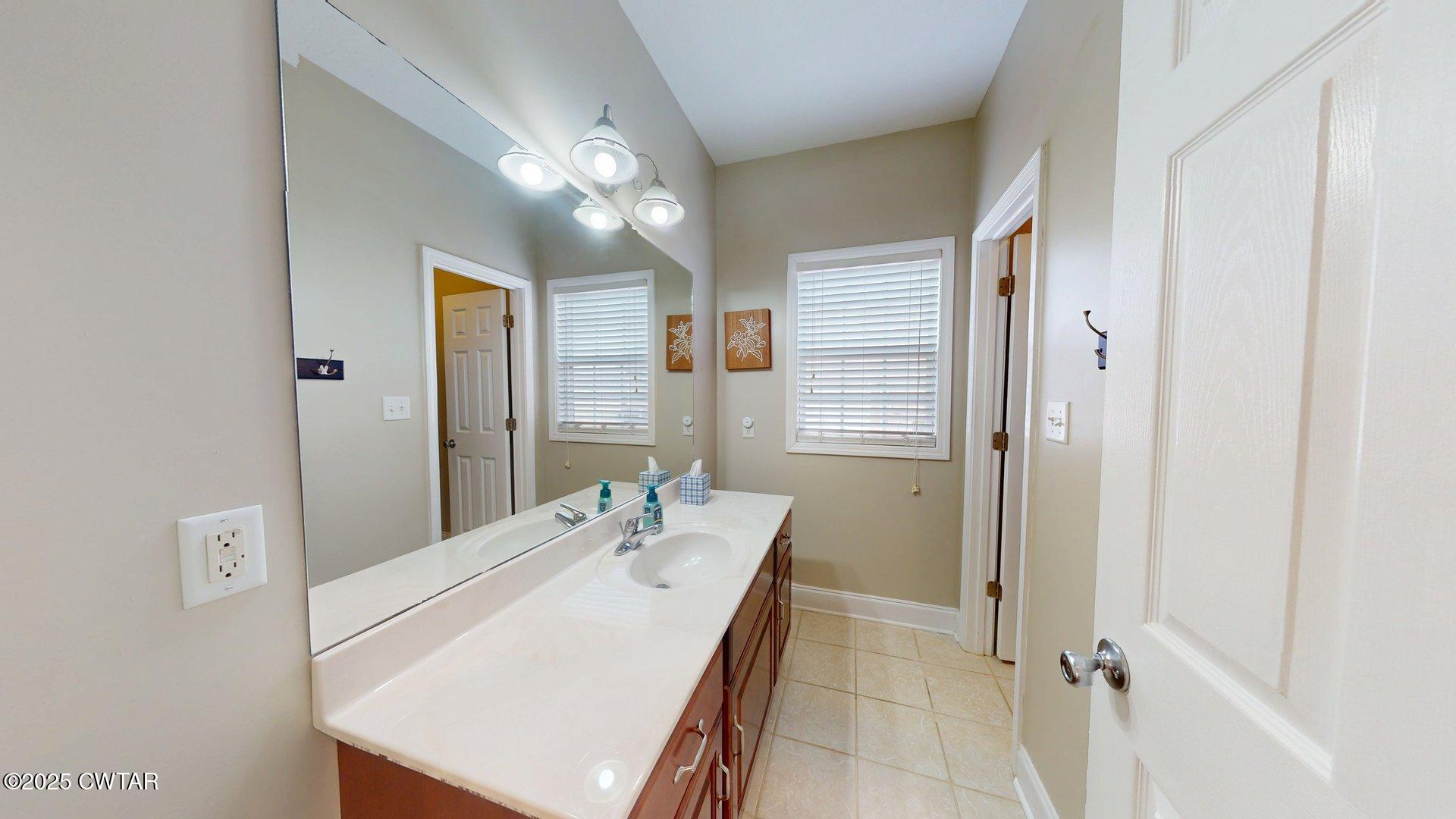1112 Crowne Pointe Drive