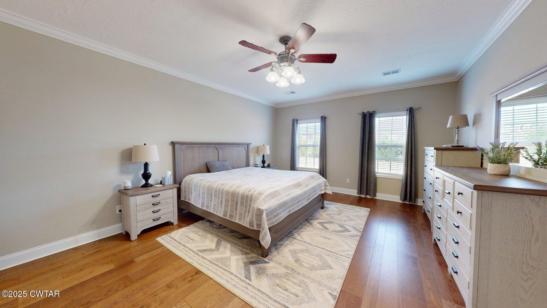 1112 Crowne Pointe Drive