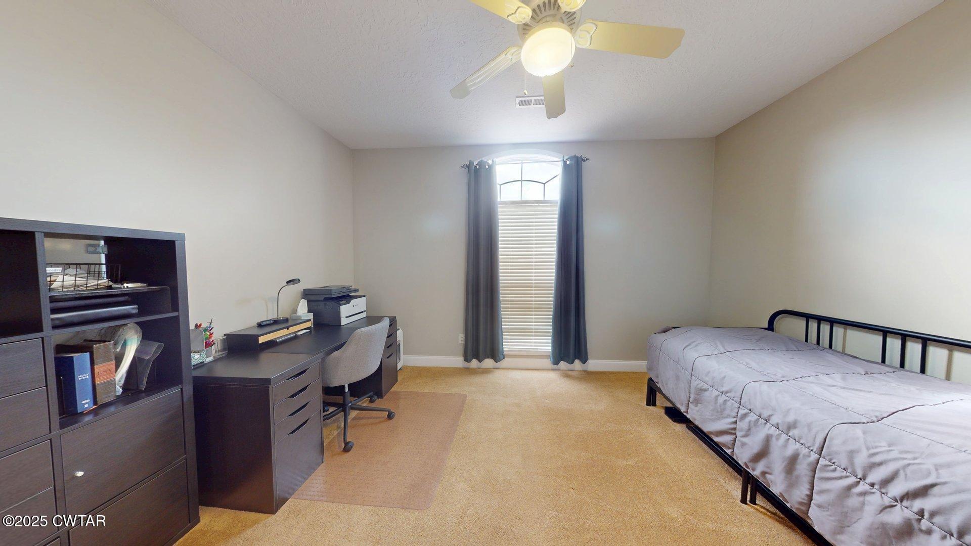 1112 Crowne Pointe Drive