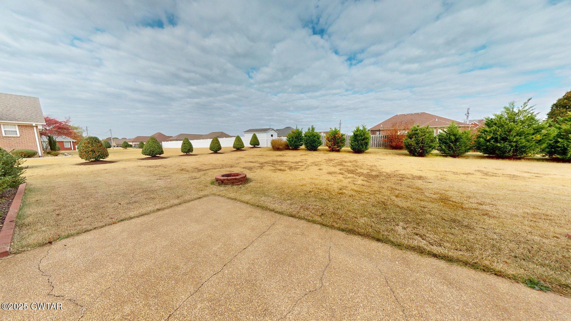 1112 Crowne Pointe Drive