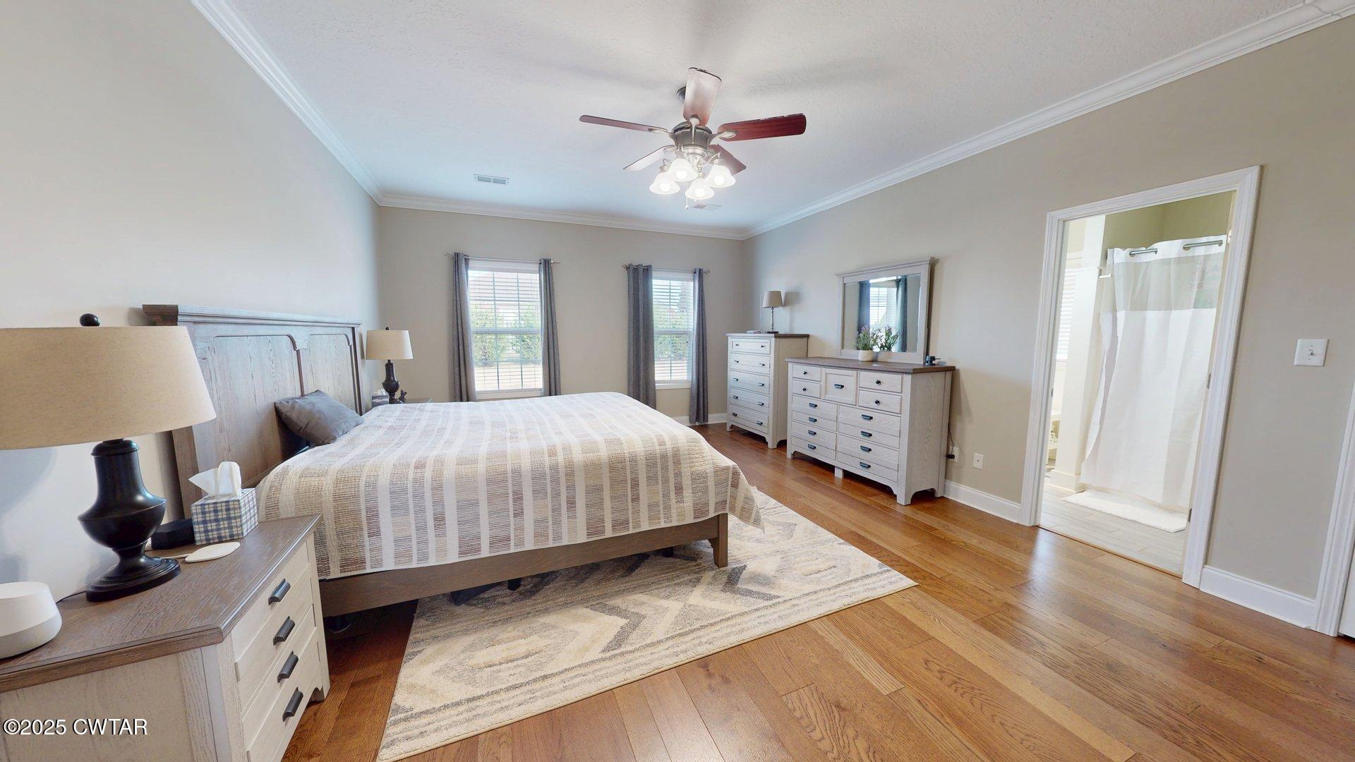 1112 Crowne Pointe Drive