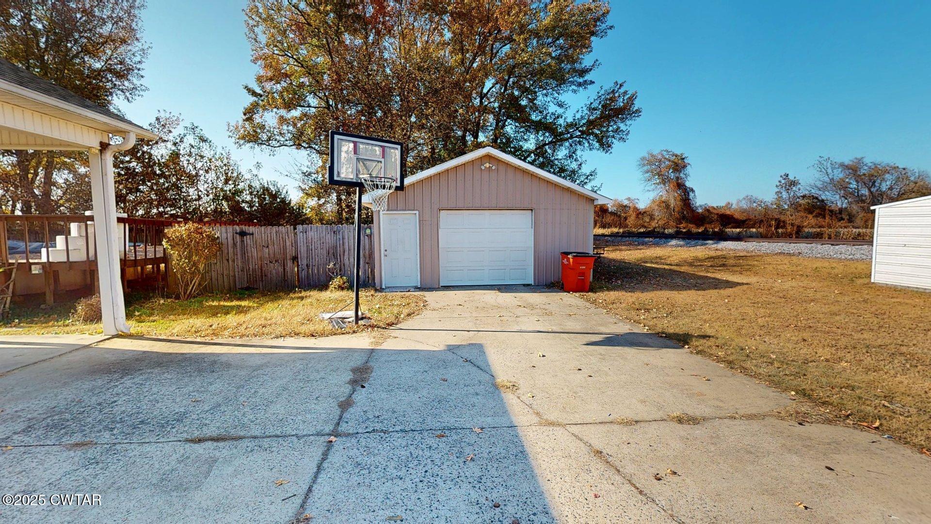 405 Benjamin Drive